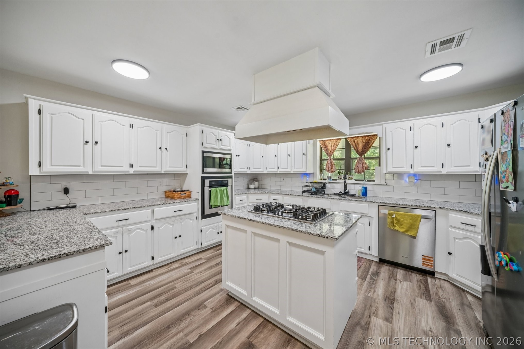 5200 S Robert Girten Road Property Photo 16
