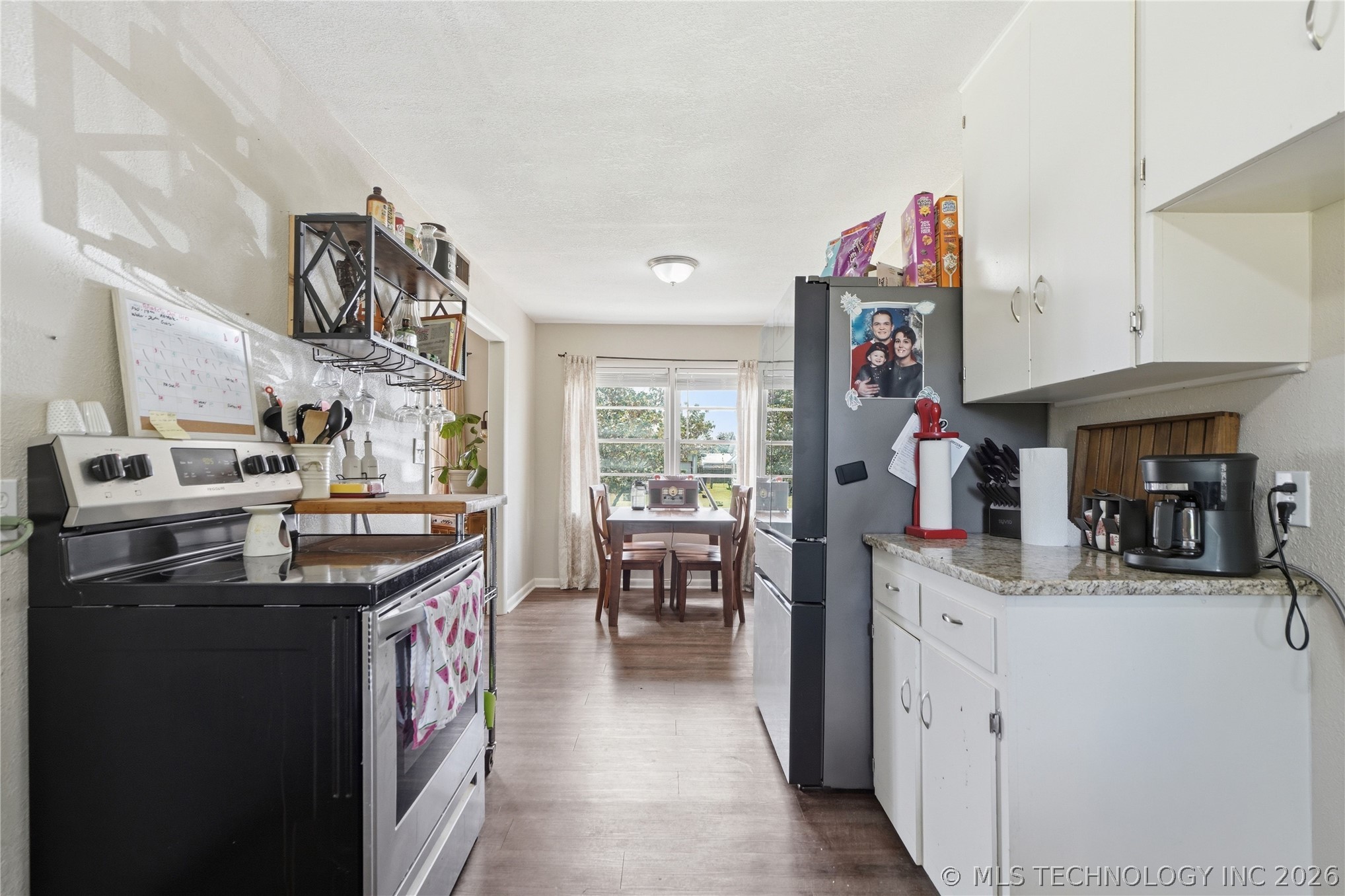 1921 W 49th Street Property Photo 15