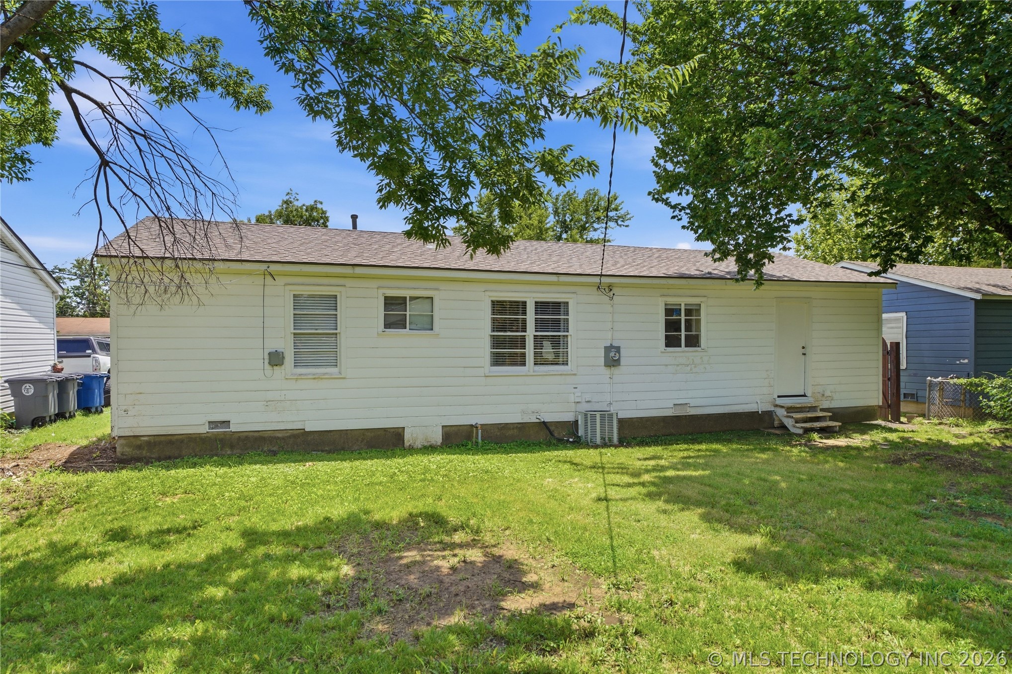 1921 W 49th Street Property Photo 25