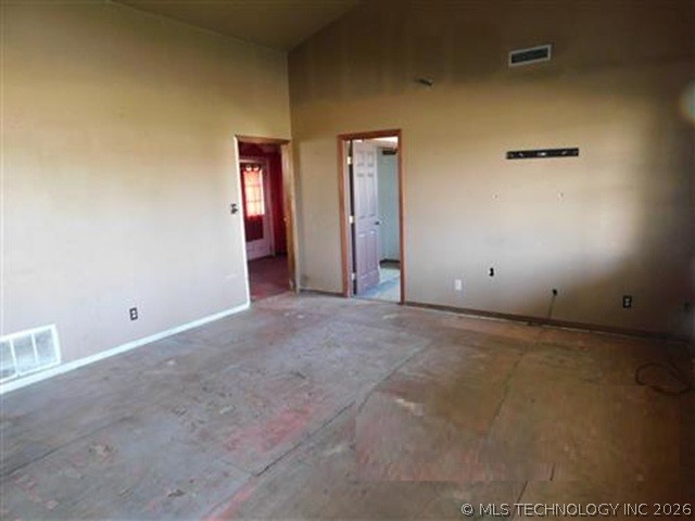 4301 E 76 Street N Property Photo 4