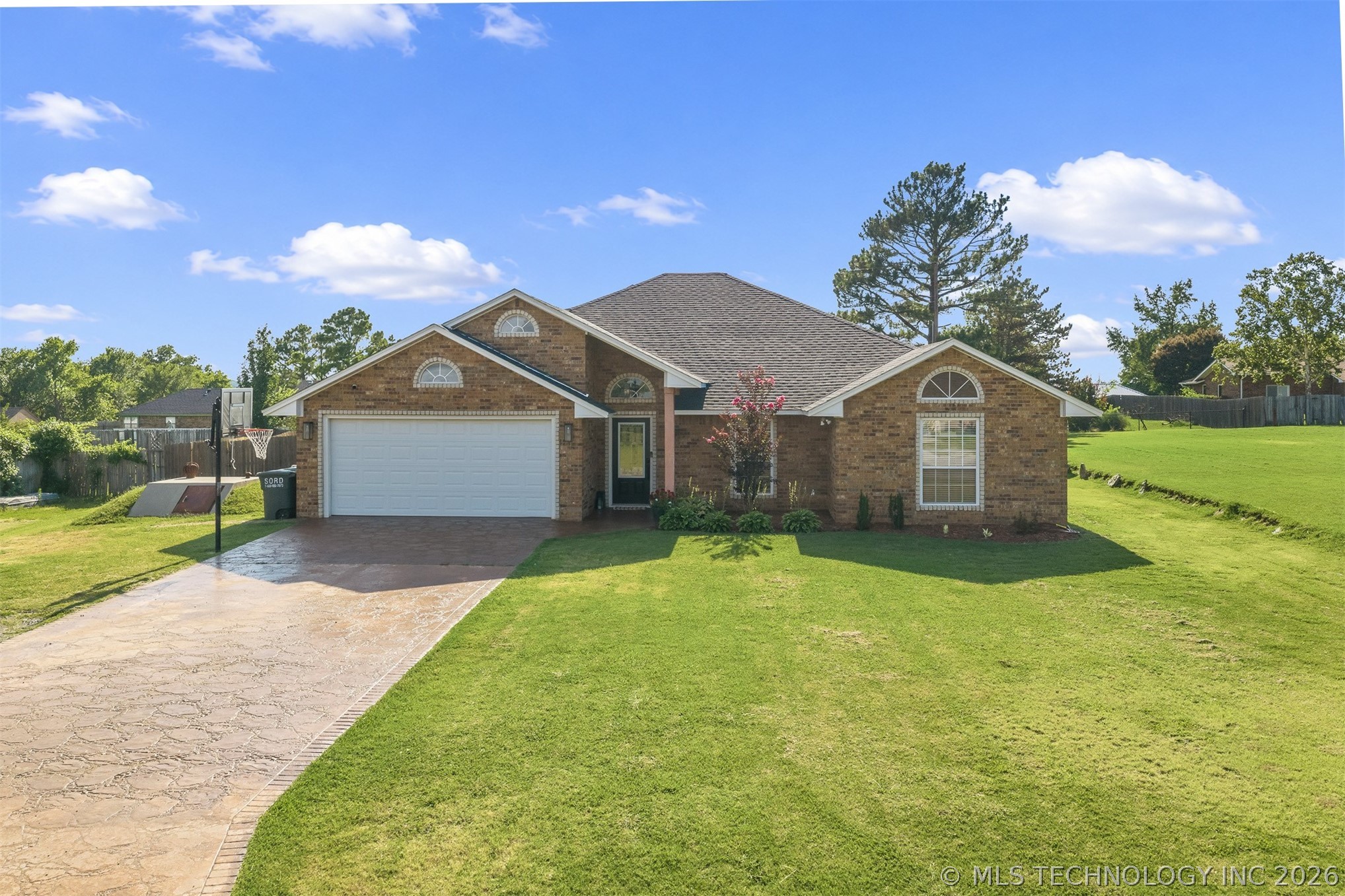 156 Abshire Circle Property Photo 1