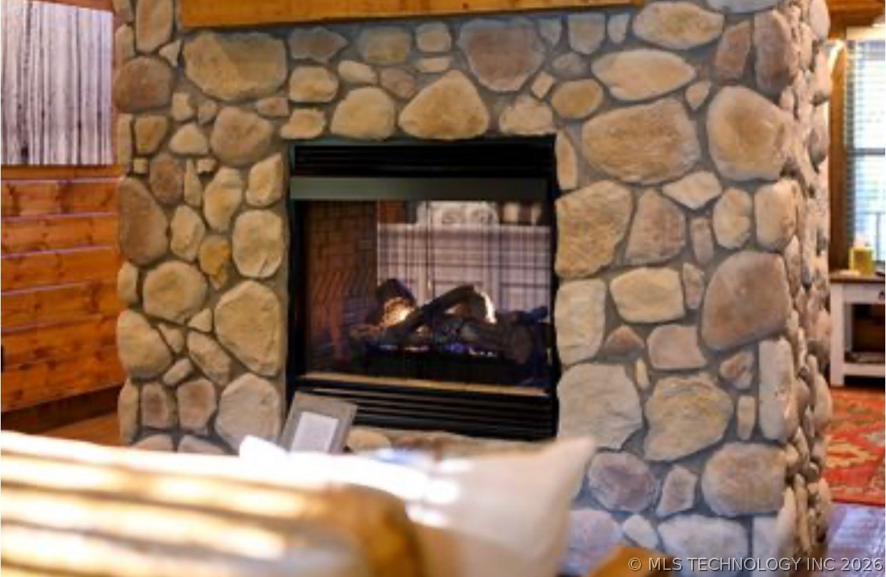 213 Laurel Leaf Lane Property Photo 9