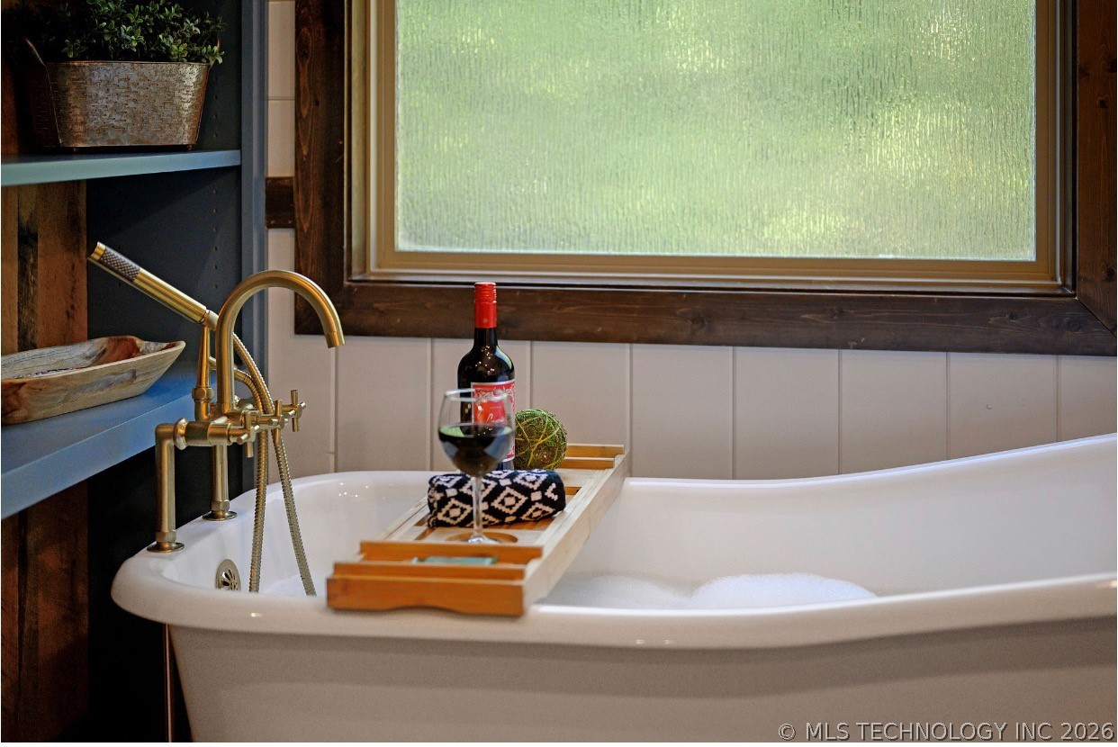213 Laurel Leaf Lane Property Photo 28