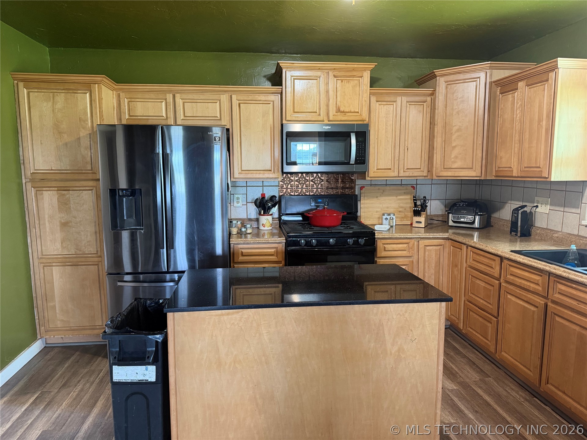 2307 County Road 3416 Property Photo 14