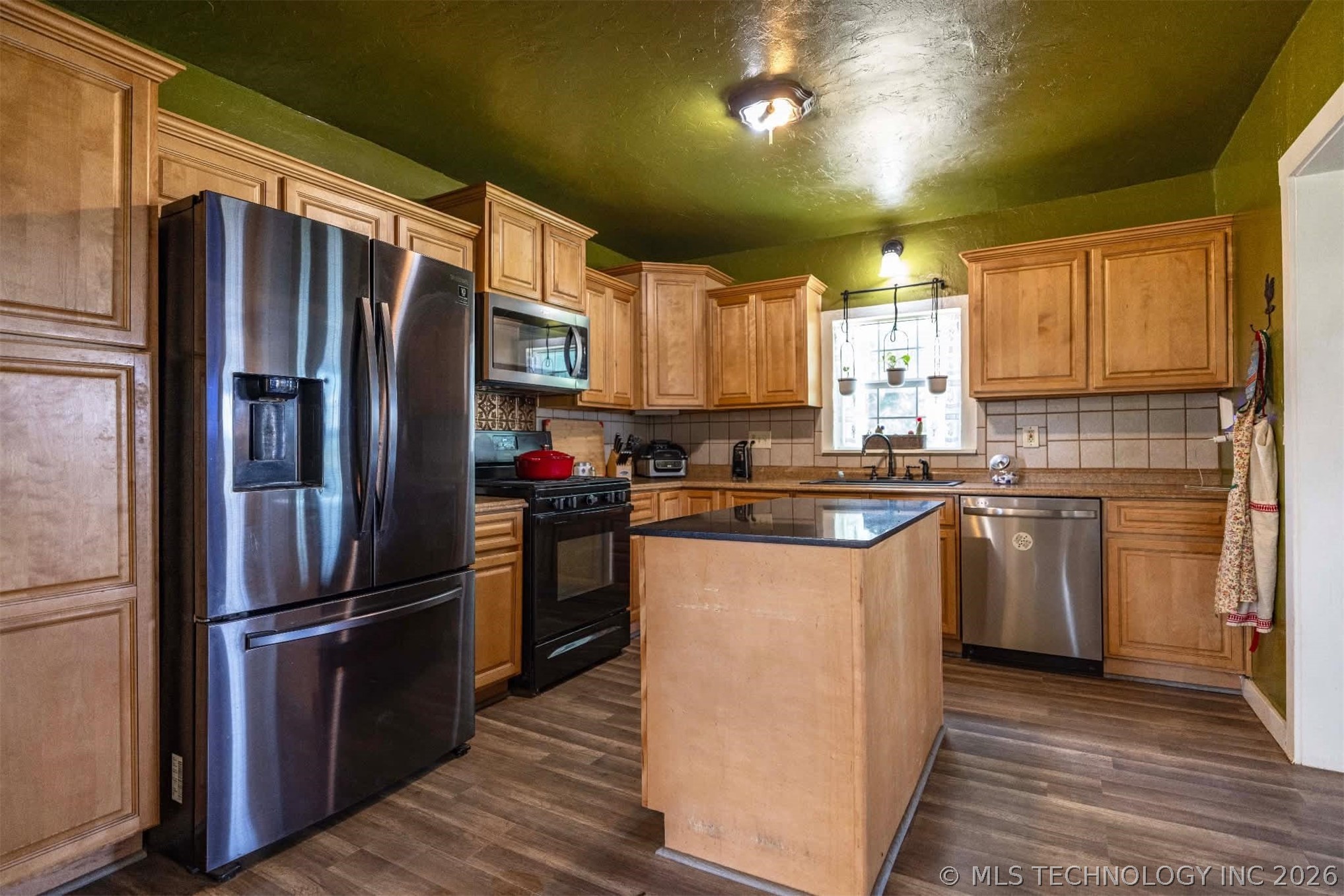 2307 County Road 3416 Property Photo 15