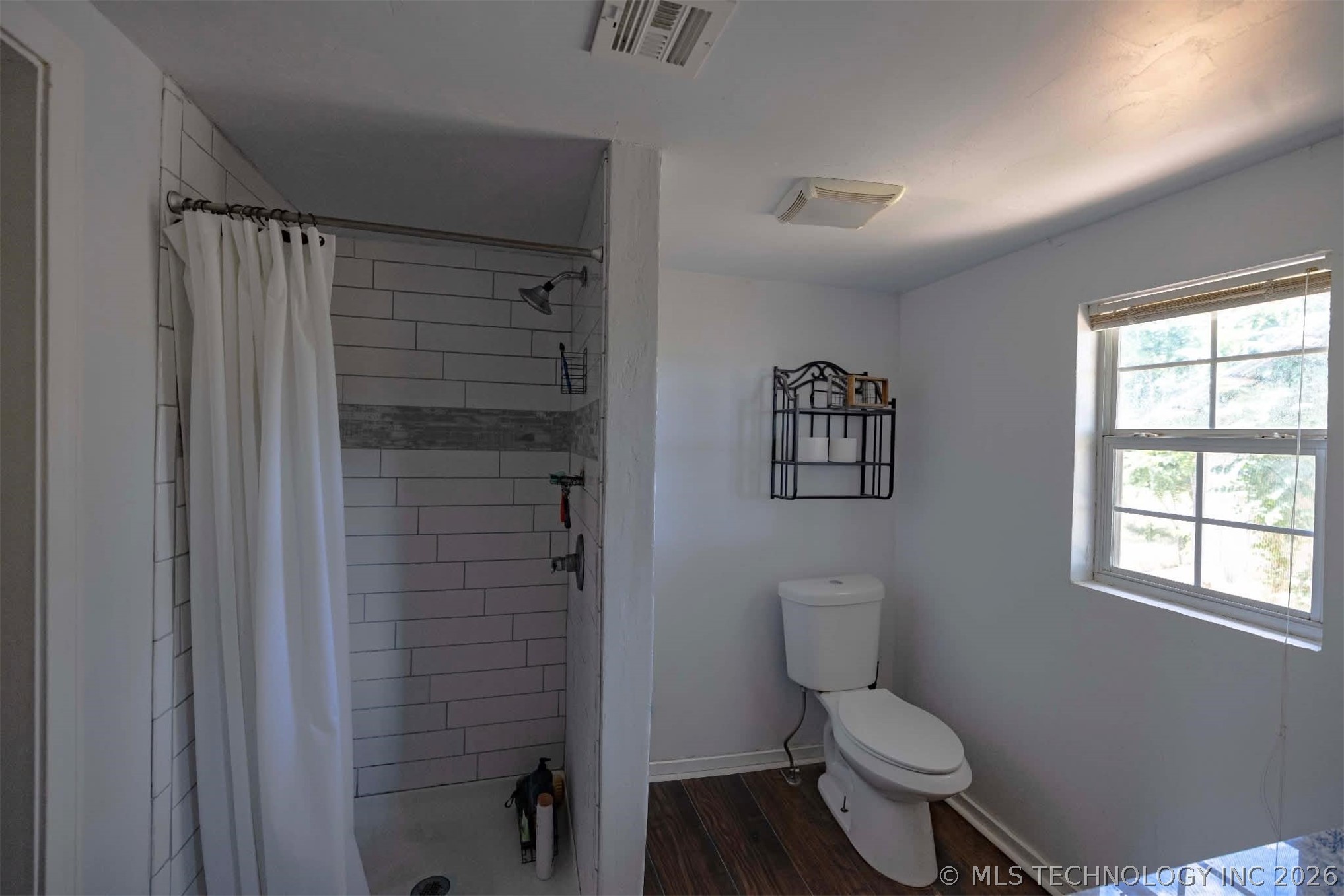 2307 County Road 3416 Property Photo 34