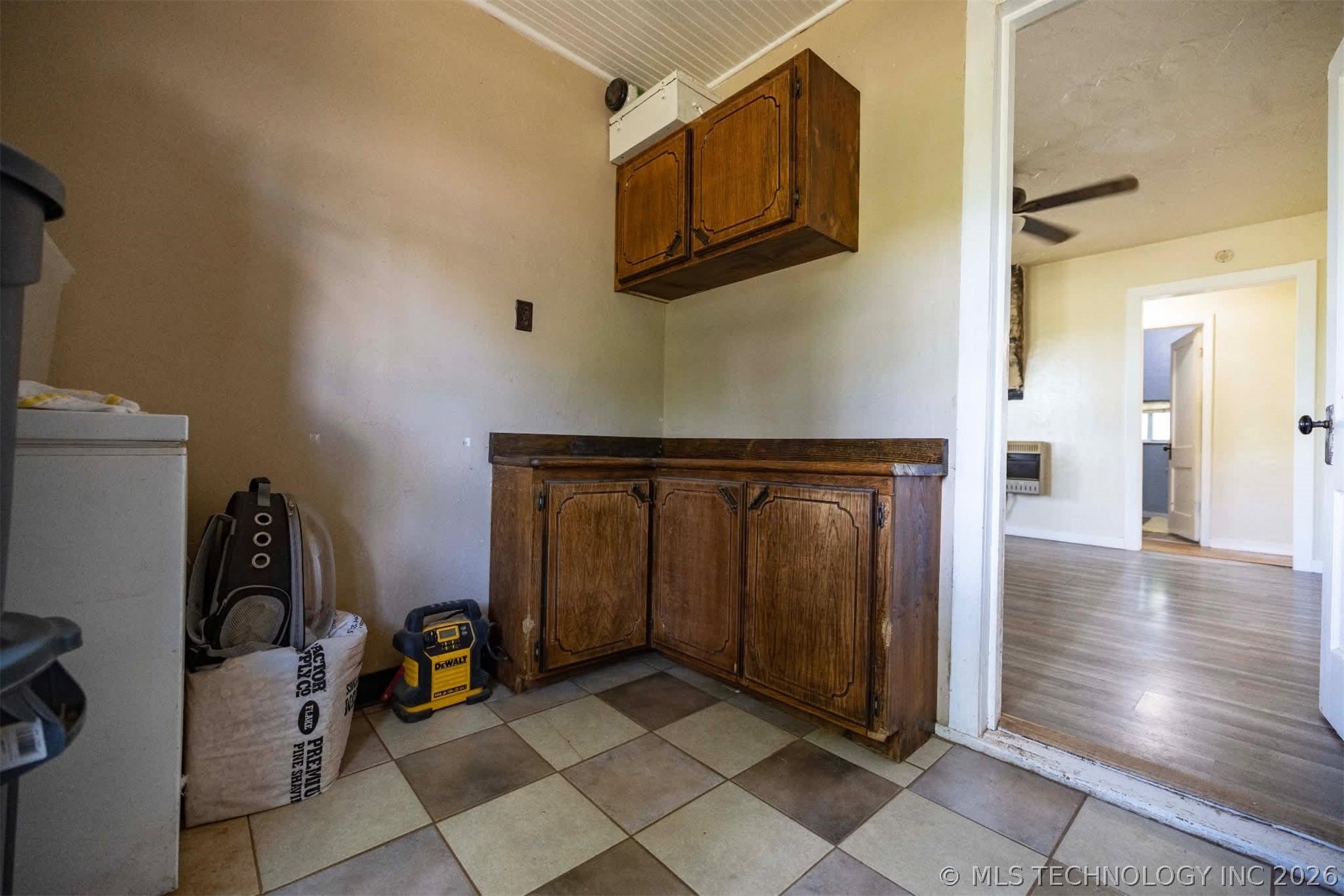 2307 County Road 3416 Property Photo 49