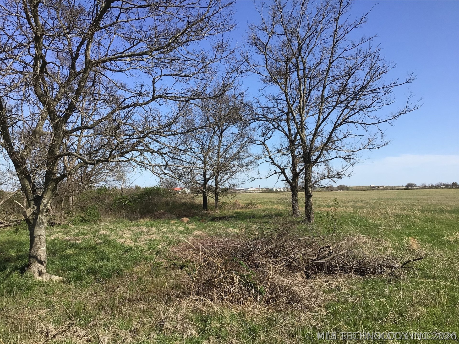 436615 E 310 Road Property Photo 1