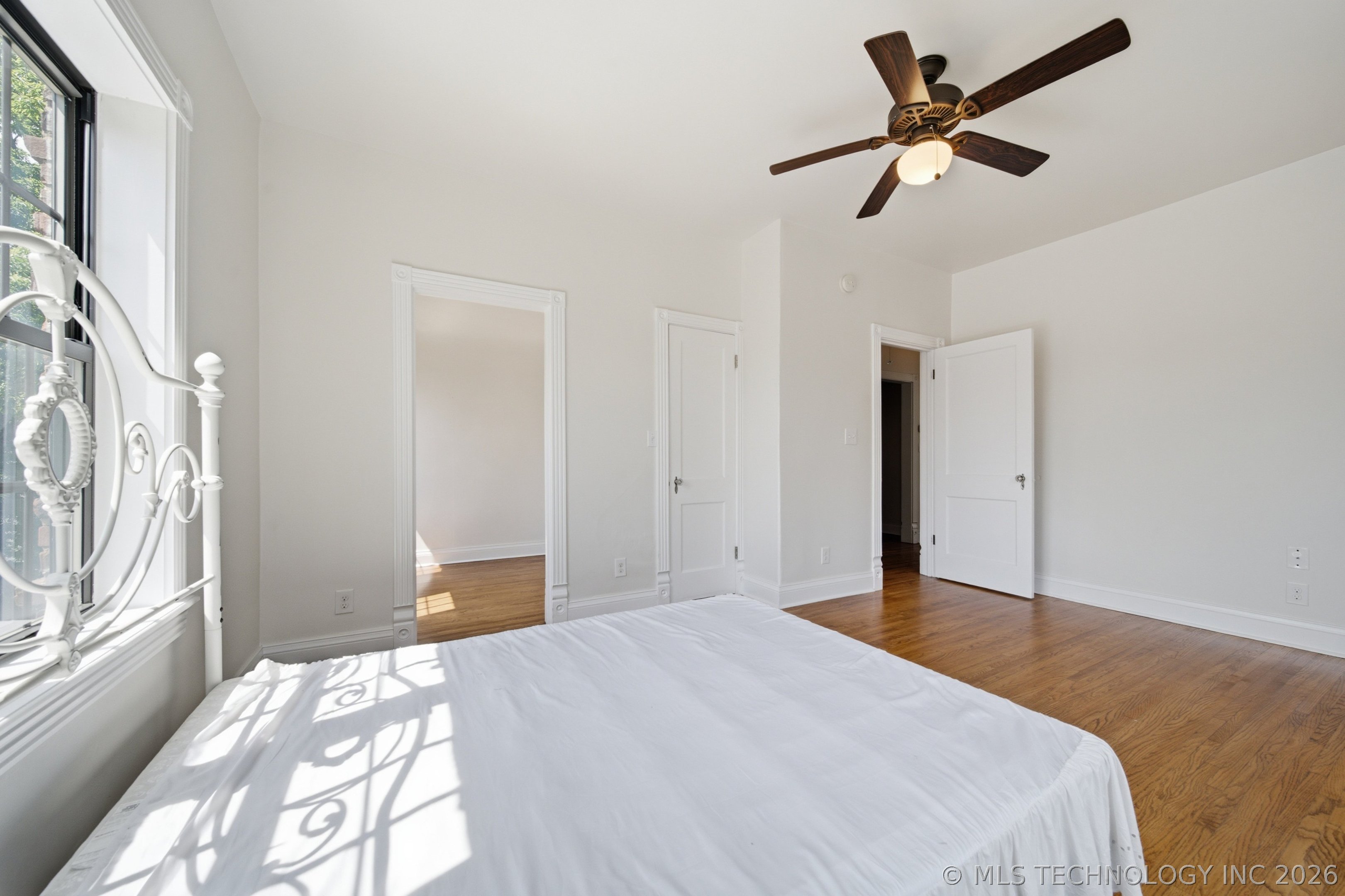 1322 S Houston Avenue Property Photo 27