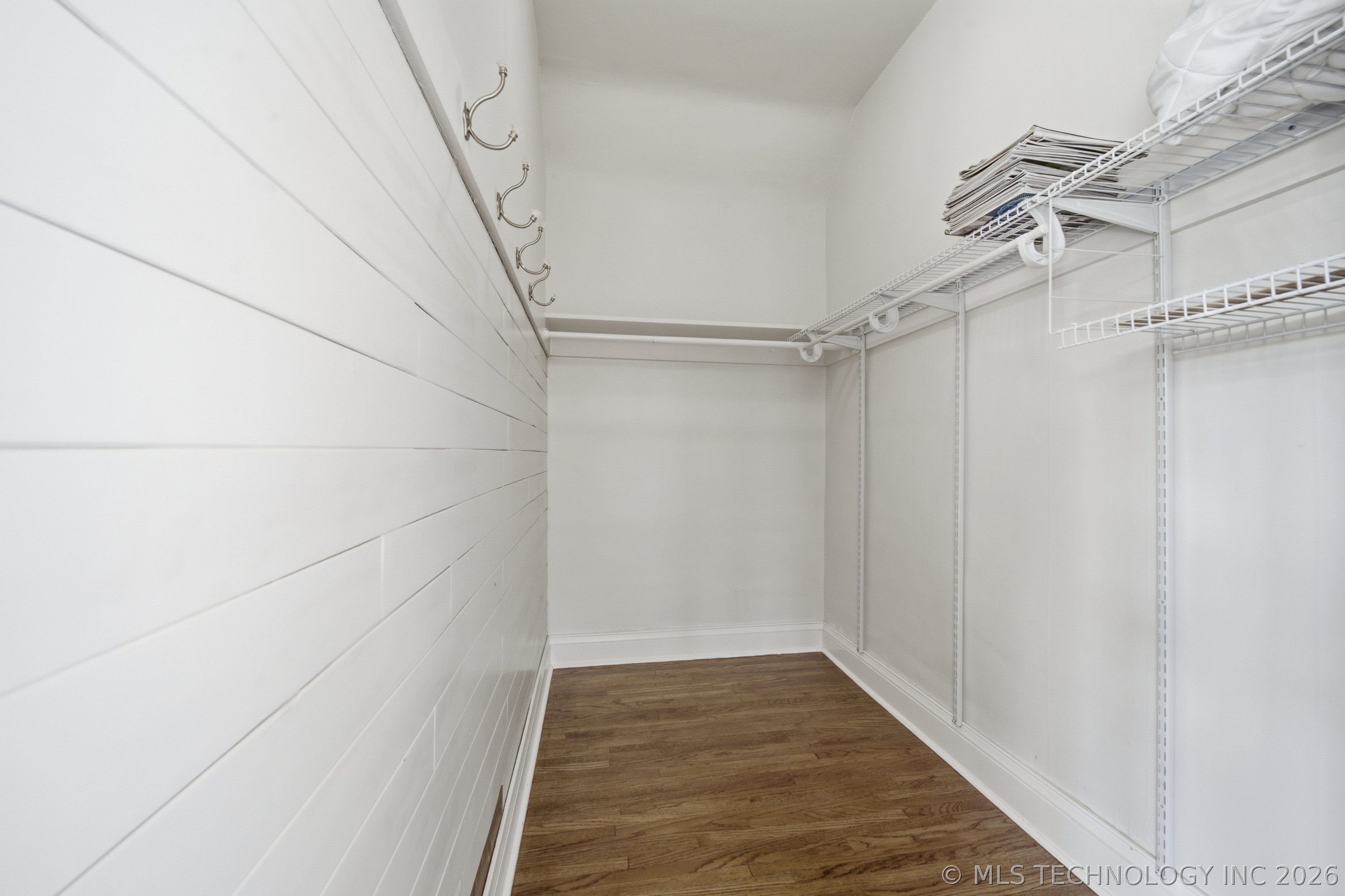 1322 S Houston Avenue Property Photo 29