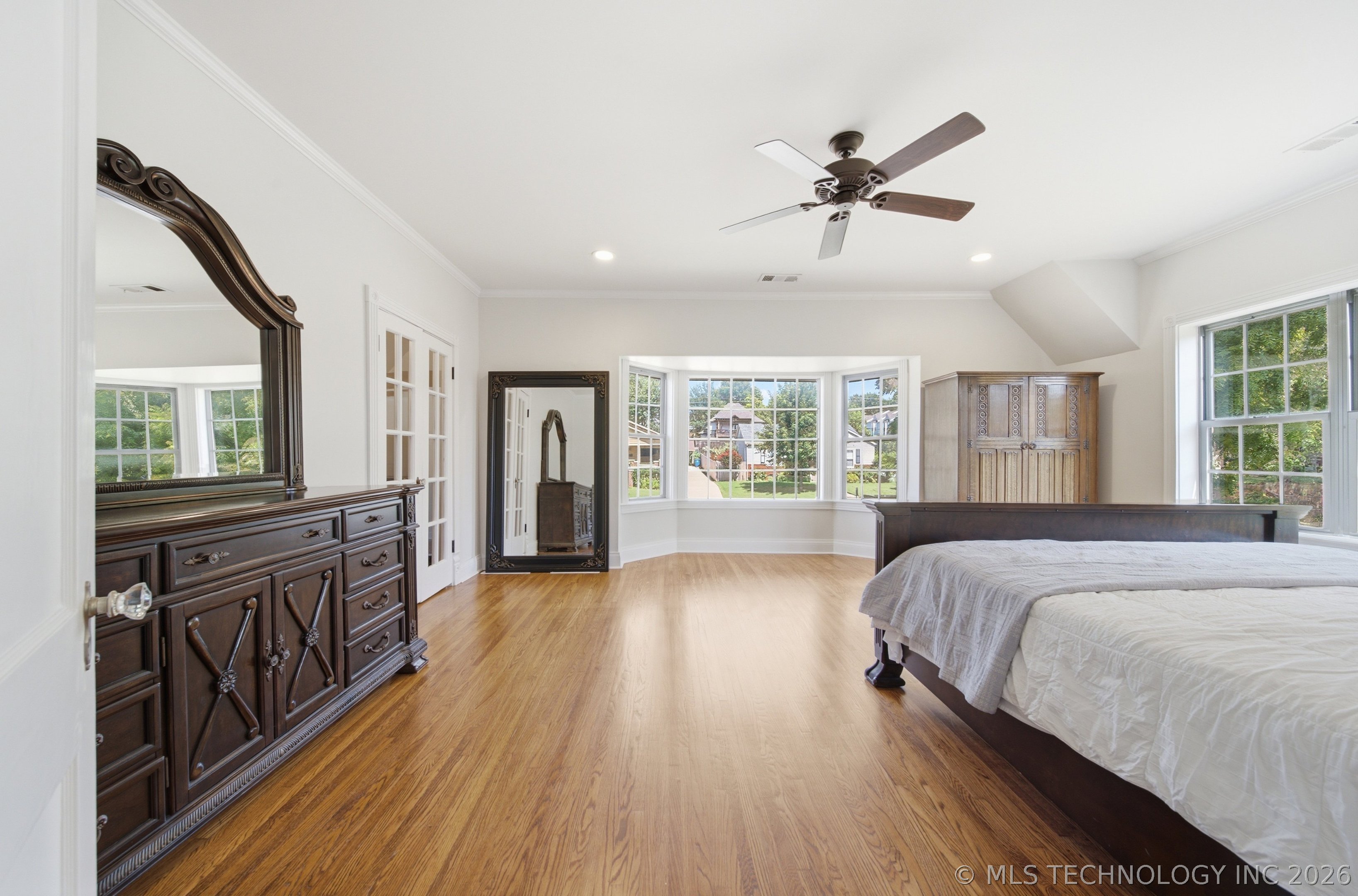 1322 S Houston Avenue Property Photo 30