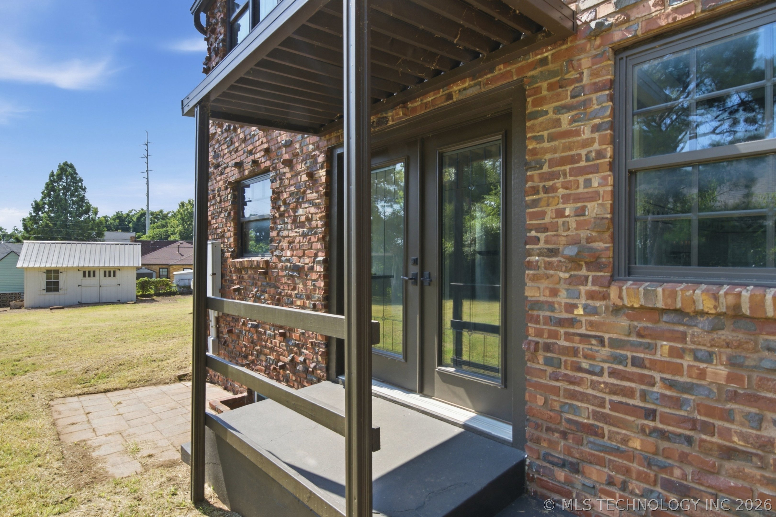 1322 S Houston Avenue Property Photo 42