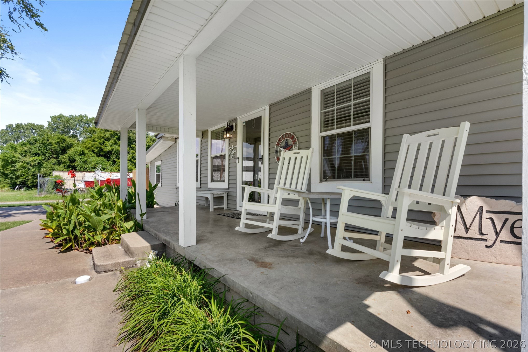 103 E Elm Avenue Property Photo 3