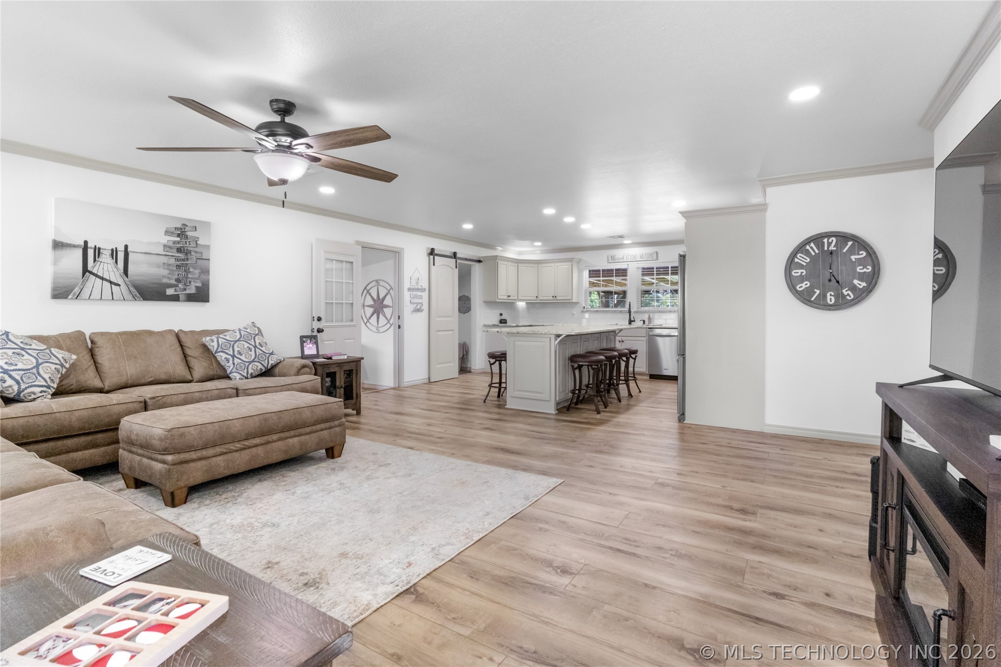 103 E Elm Avenue Property Photo 12