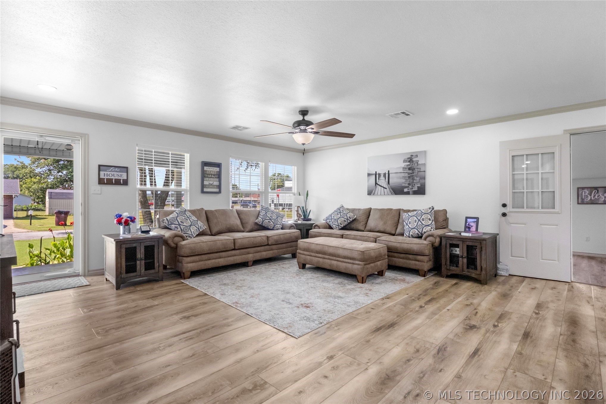 103 E Elm Avenue Property Photo 13