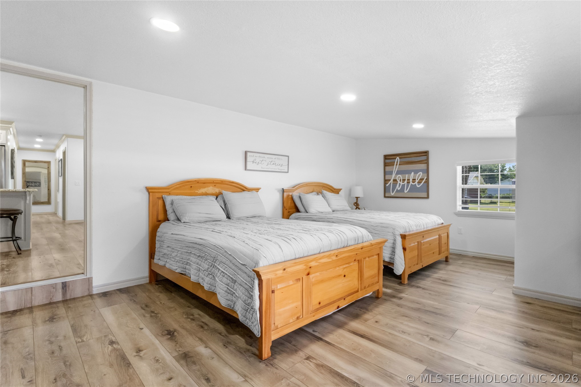103 E Elm Avenue Property Photo 20