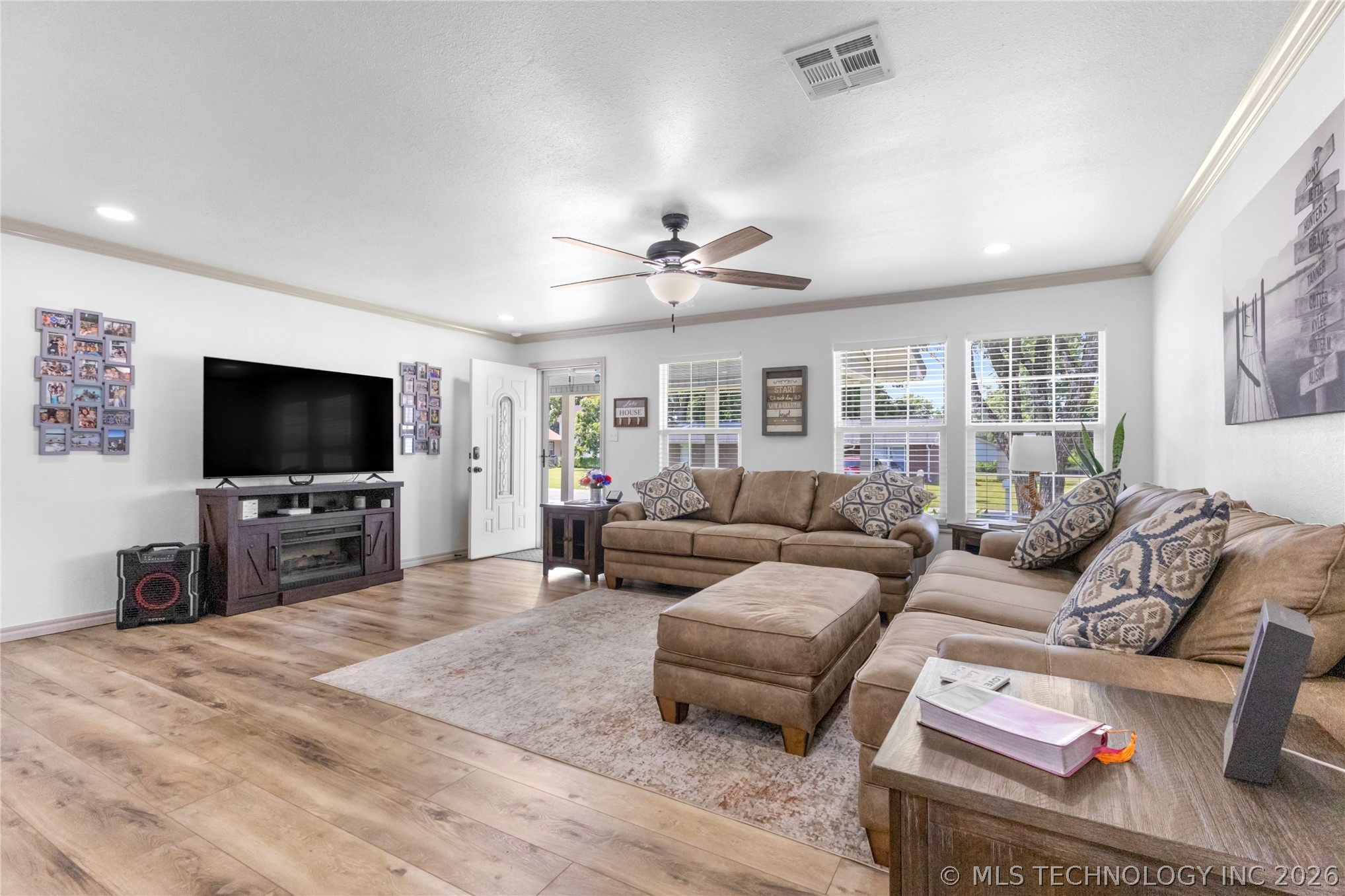 103 E Elm Avenue Property Photo 23