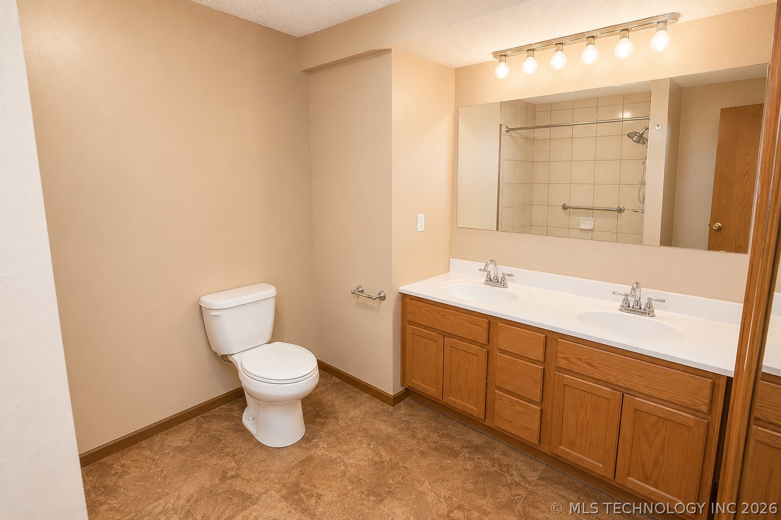 27697 Rock Creek Property Photo 12