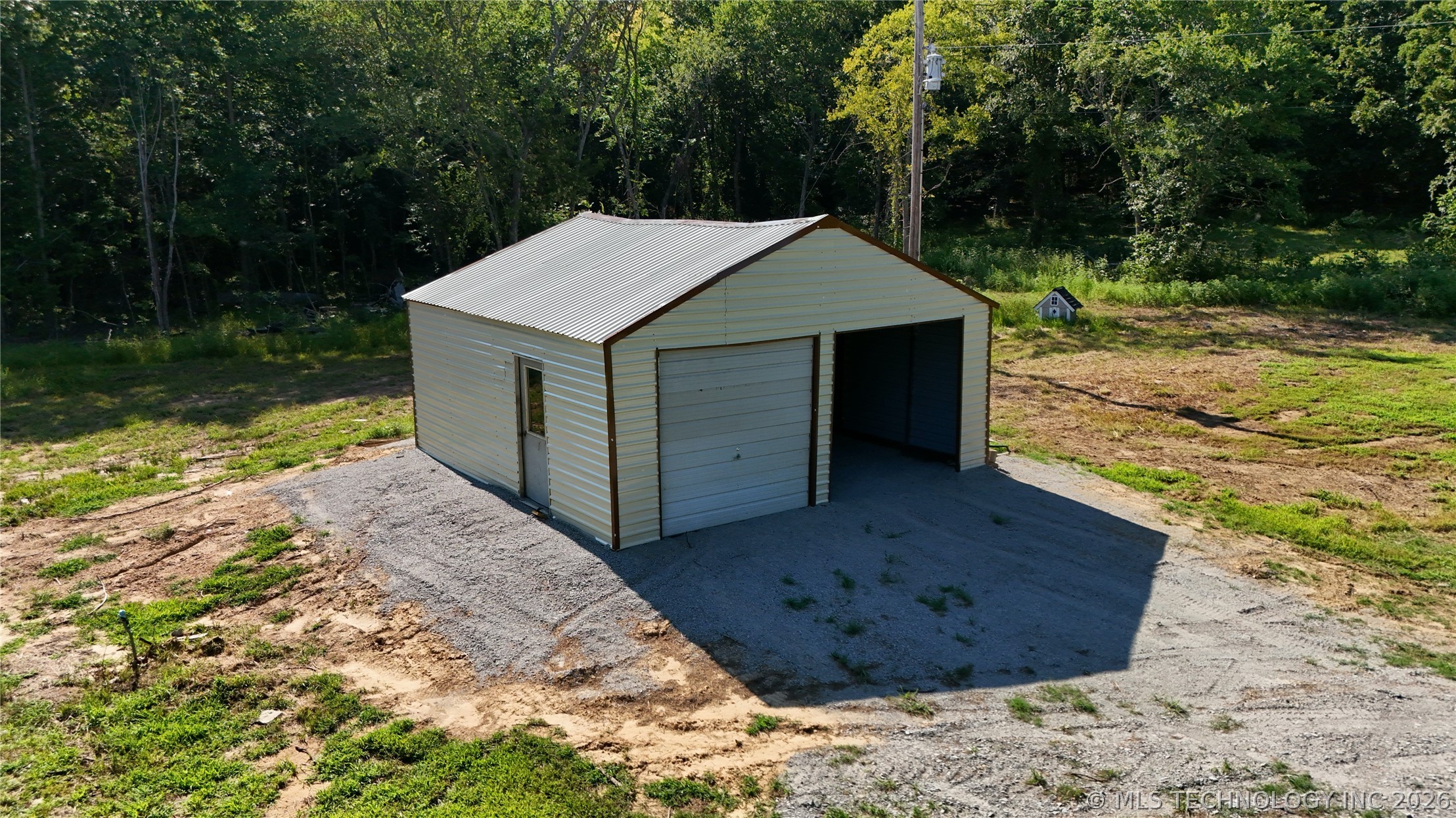 115152 S 4237 Road Property Photo 5