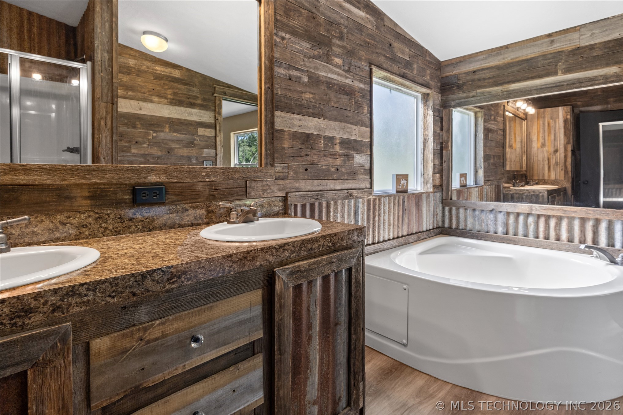 115152 S 4237 Road Property Photo 16
