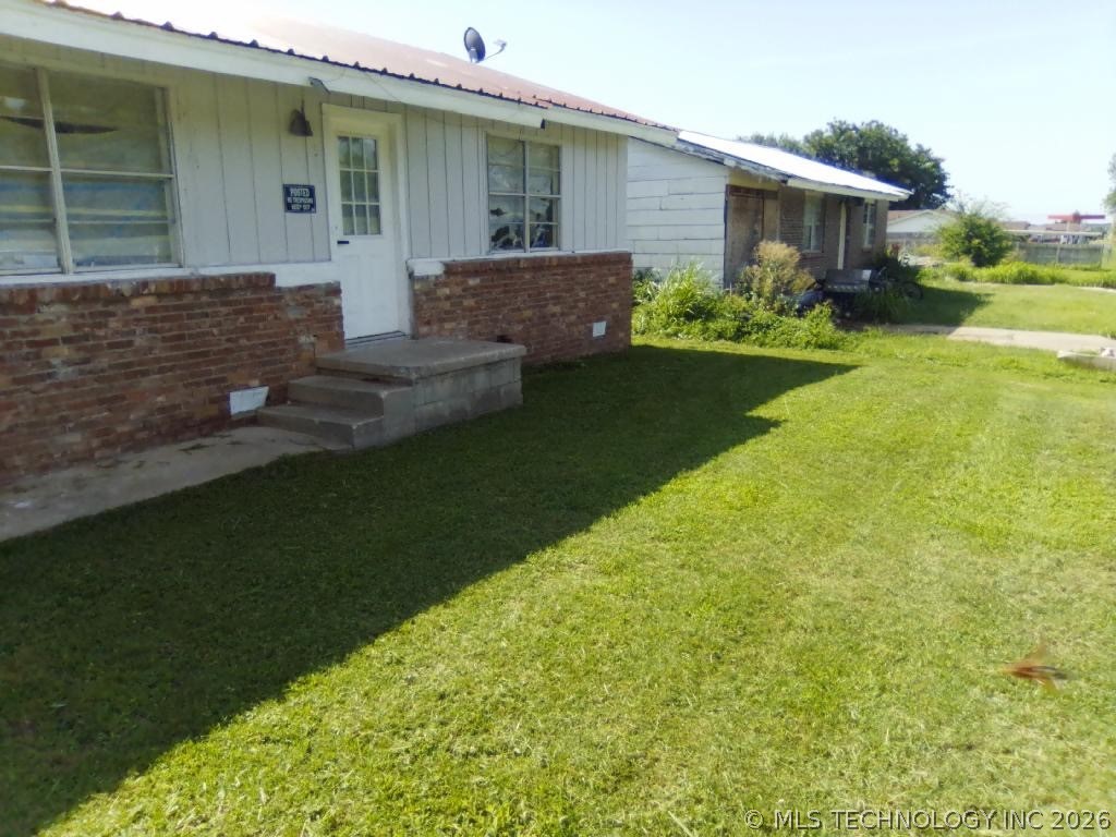 305 Ne 8th Property Photo 2
