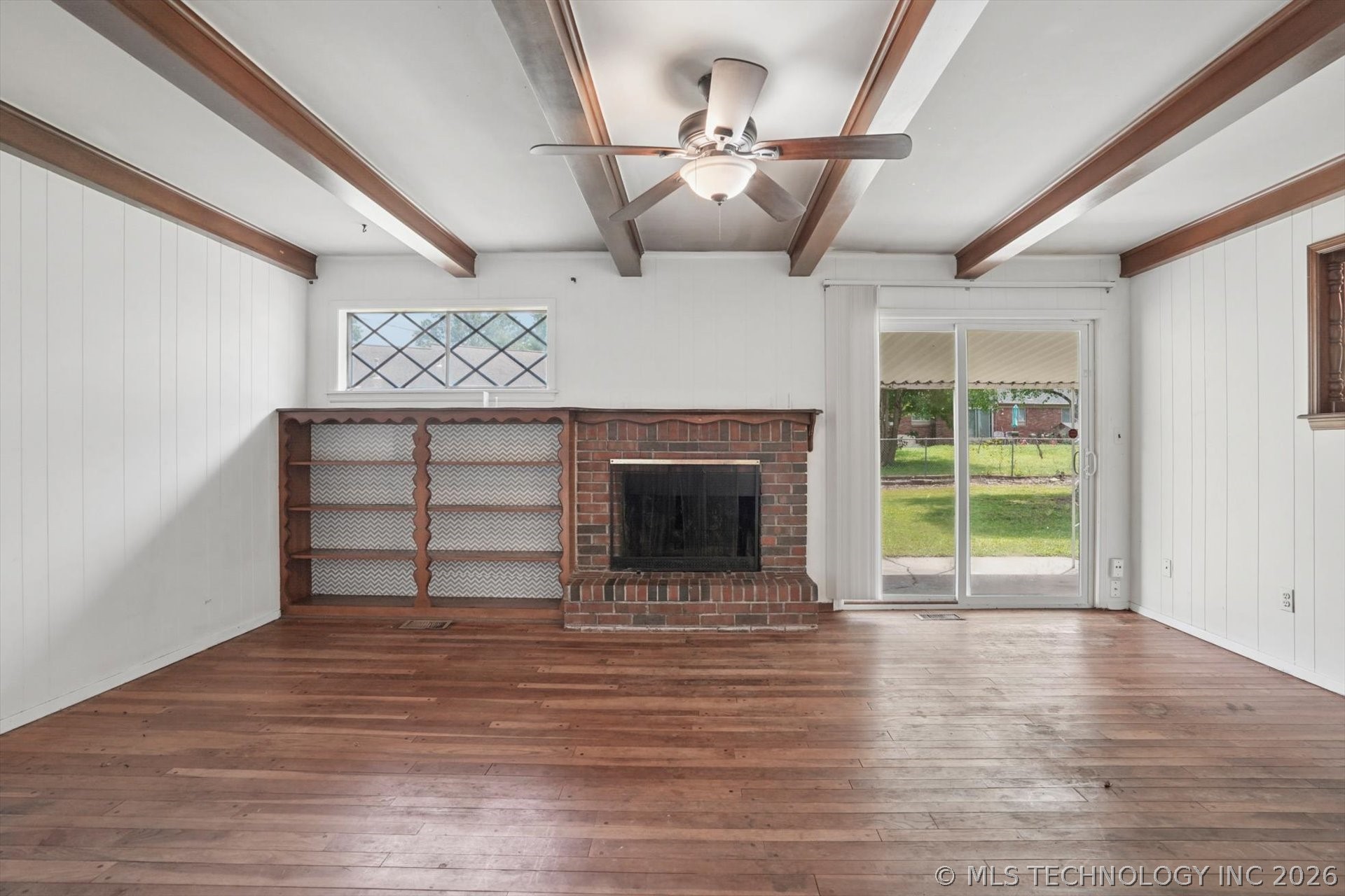 6830 E 58th Street Property Photo 5