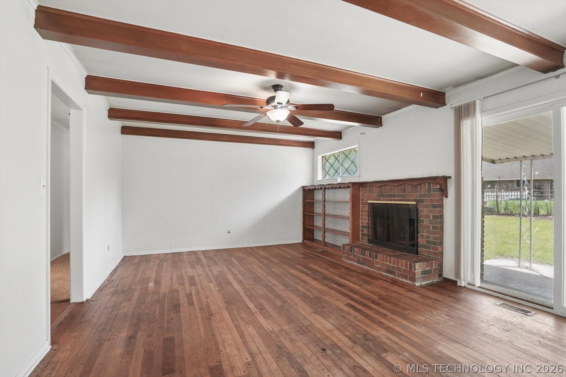 6830 E 58th Street Property Photo 6