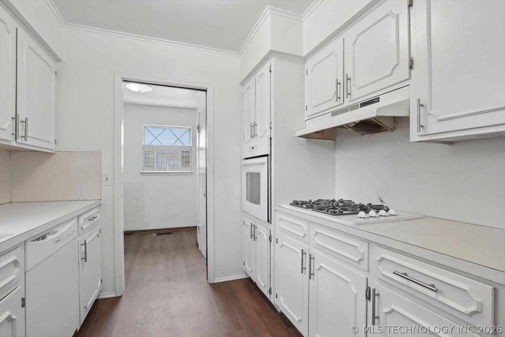 6830 E 58th Street Property Photo 11