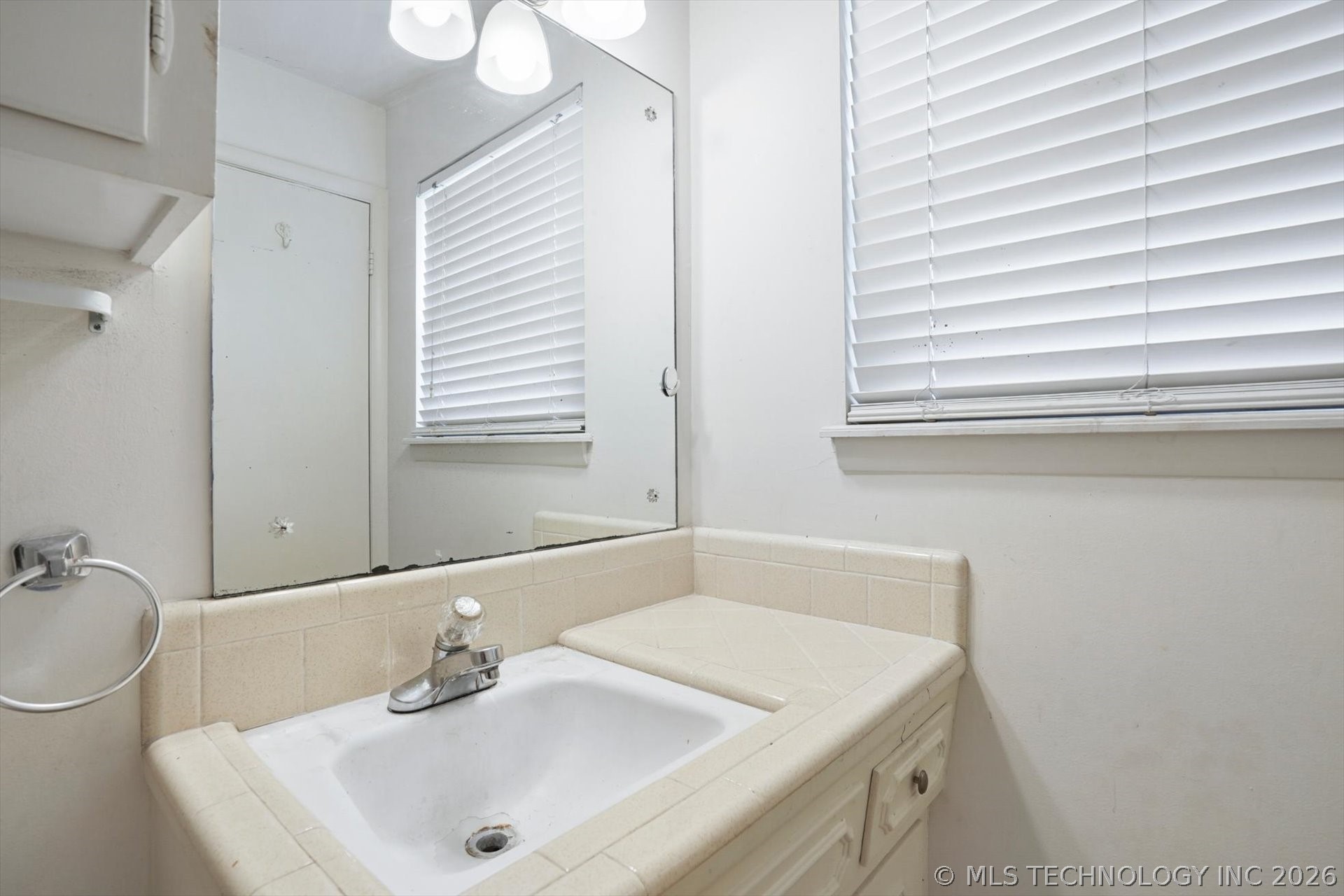 6830 E 58th Street Property Photo 18