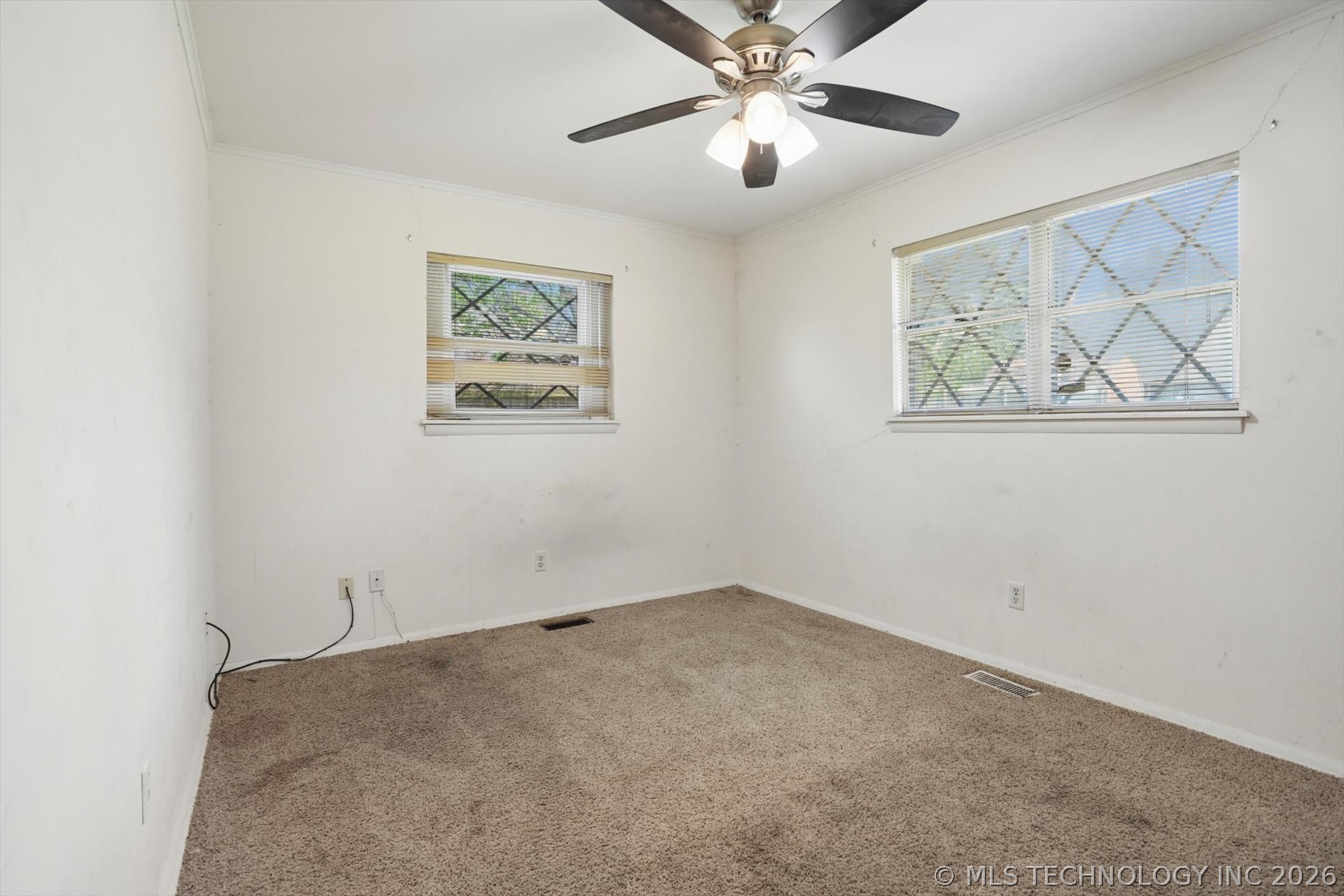 6830 E 58th Street Property Photo 23