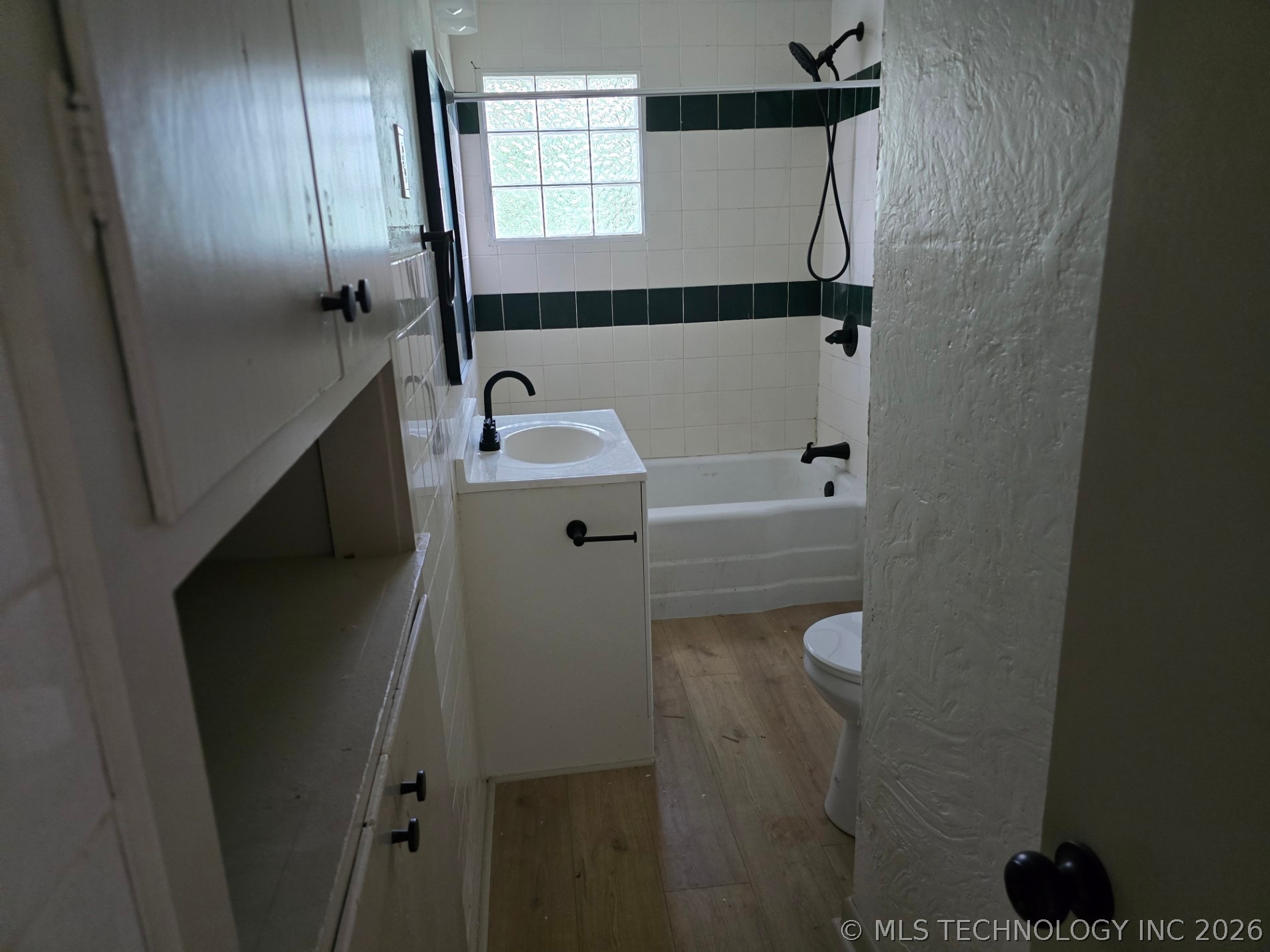 1215 Harrison Street Property Photo 6