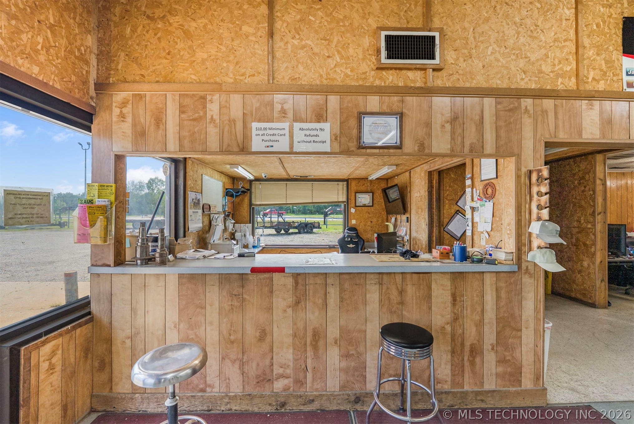6700 S Ok-66 Highway Property Photo 6