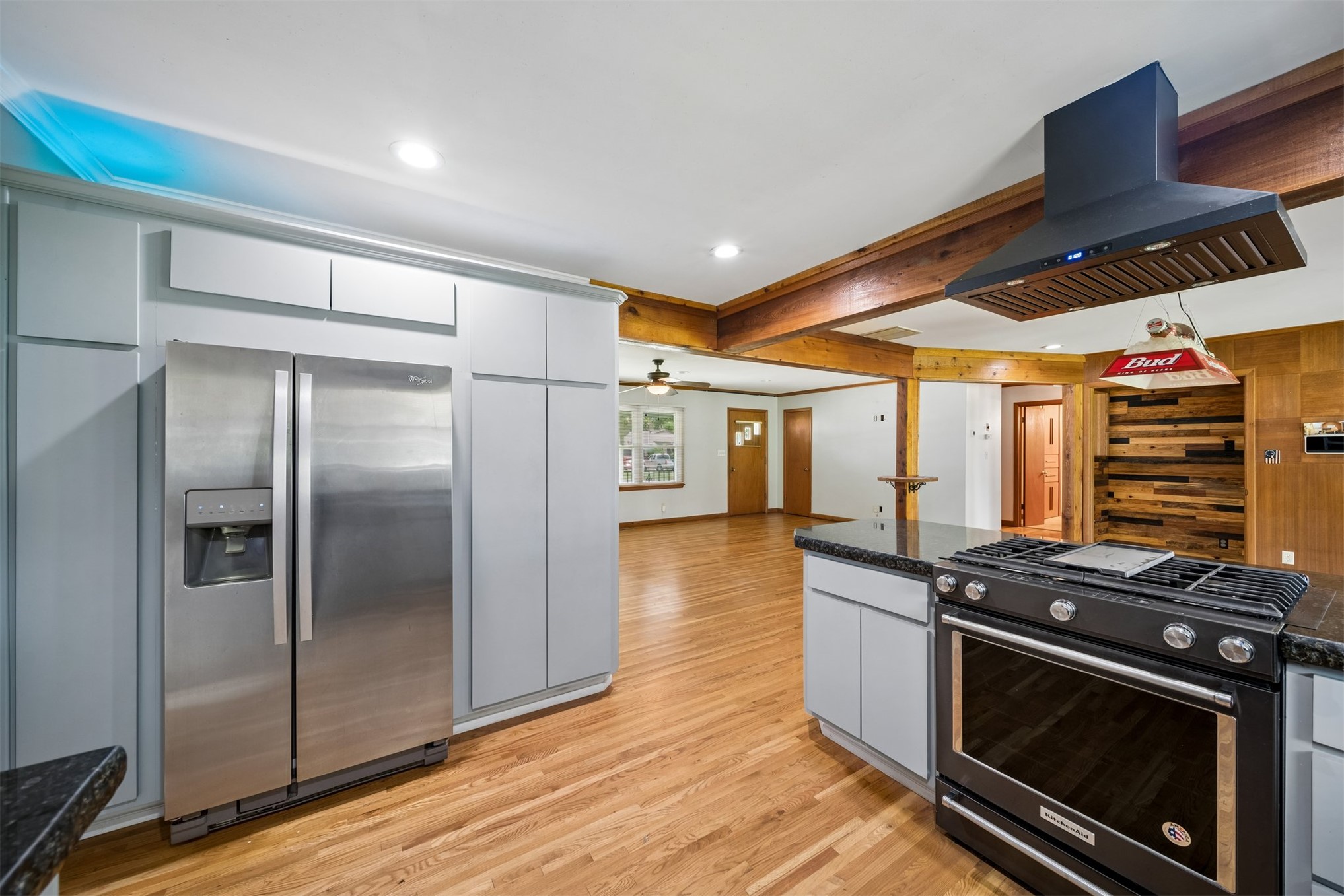 5414 S Madison Avenue Property Photo 15