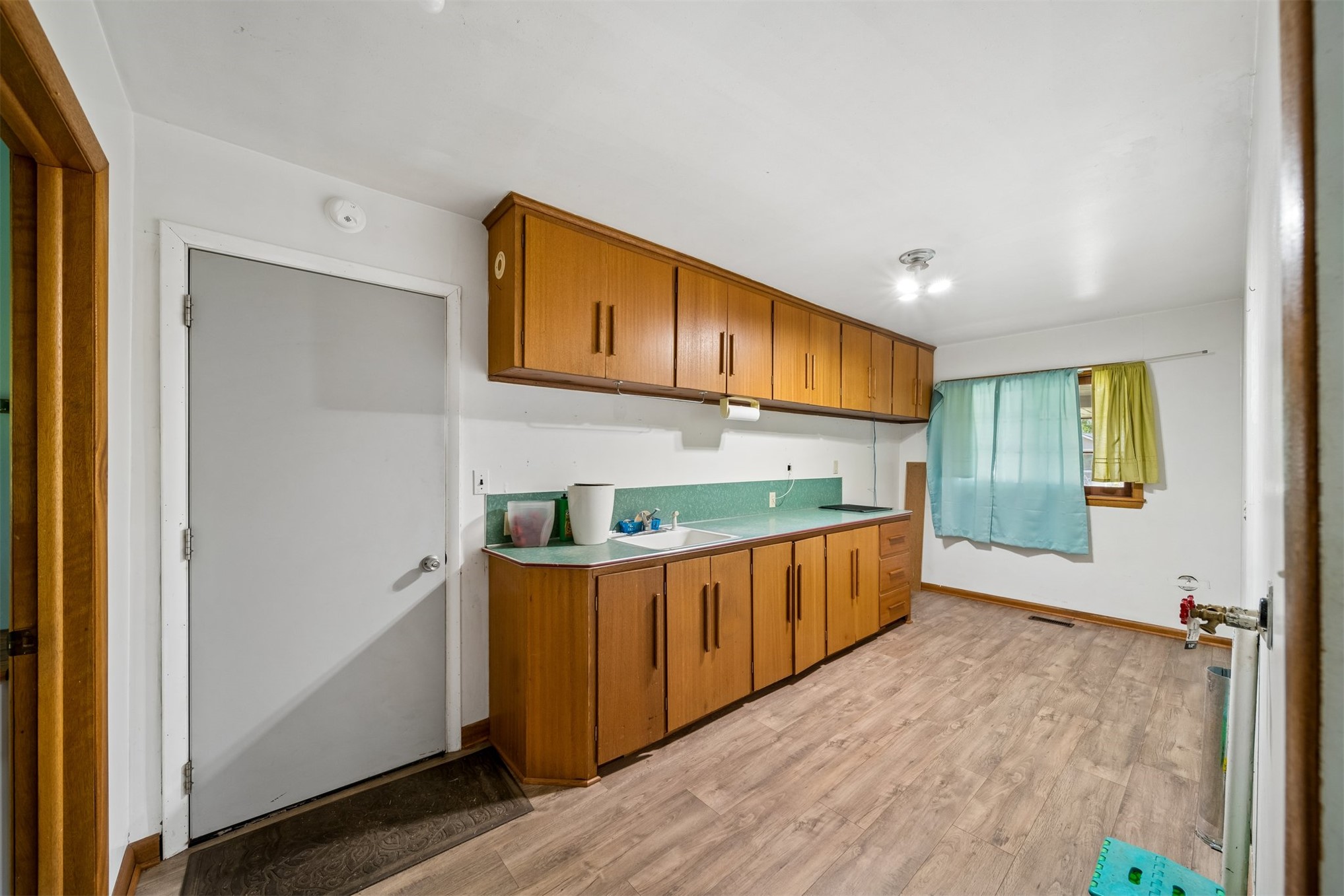 5414 S Madison Avenue Property Photo 16