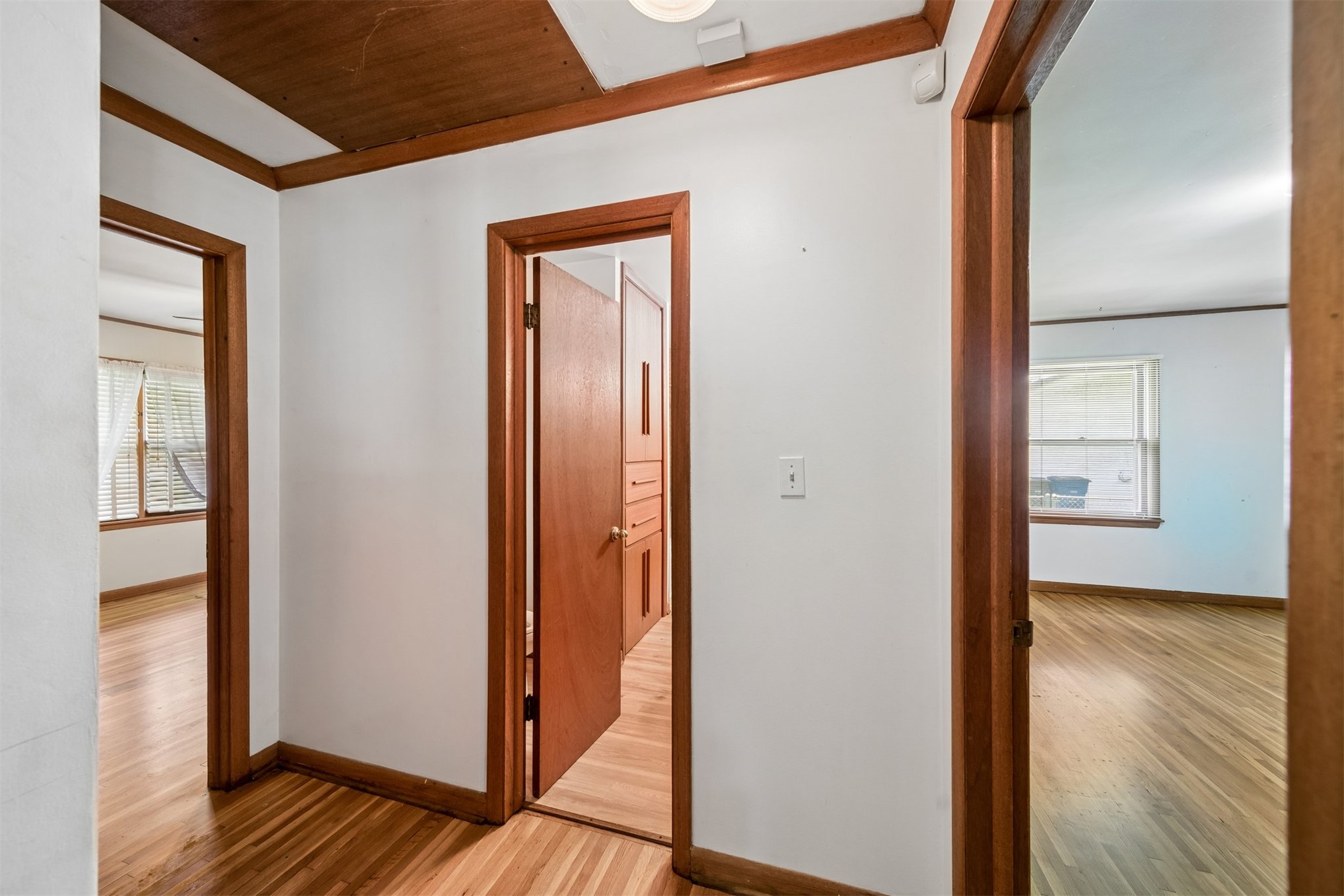 5414 S Madison Avenue Property Photo 20