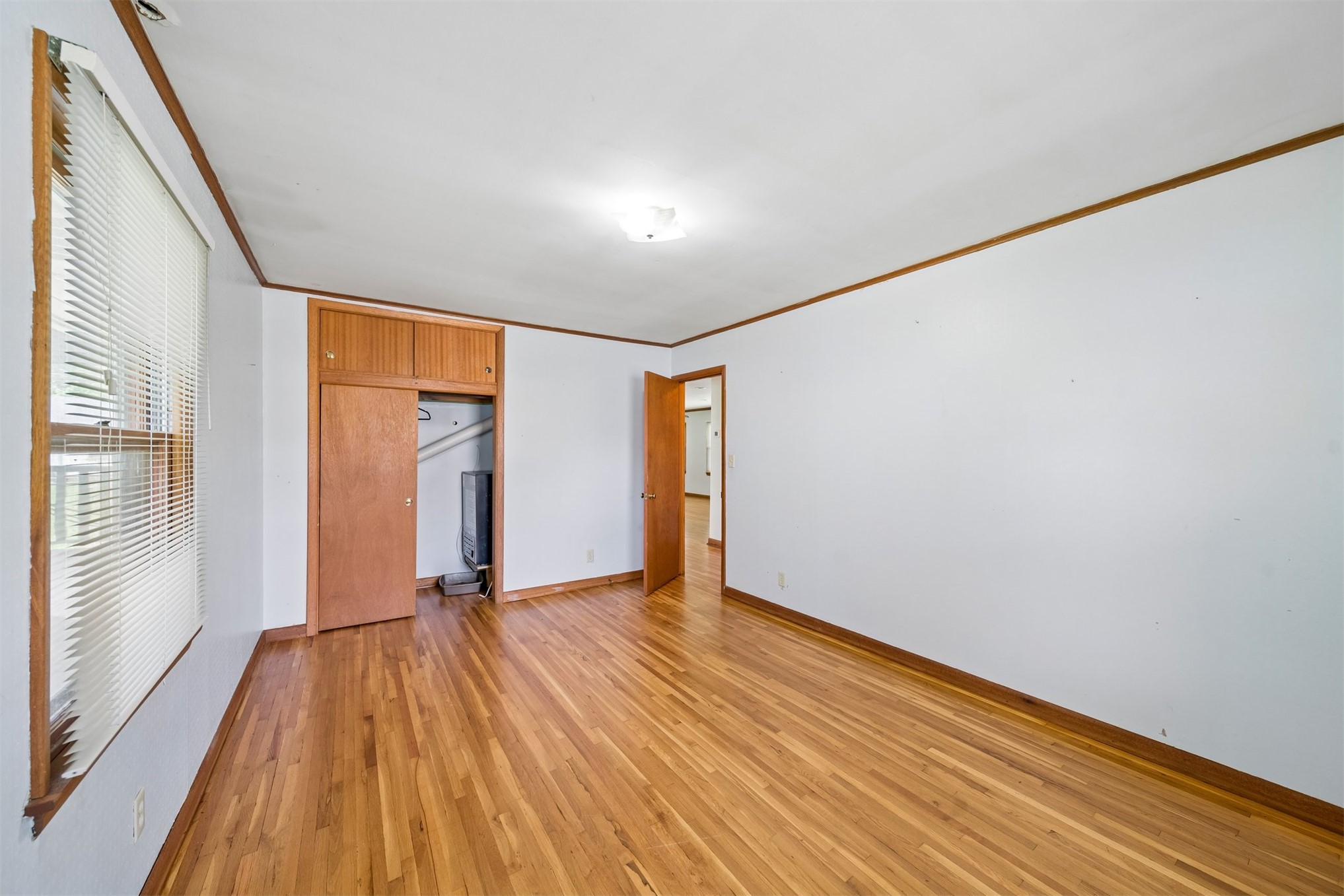 5414 S Madison Avenue Property Photo 22
