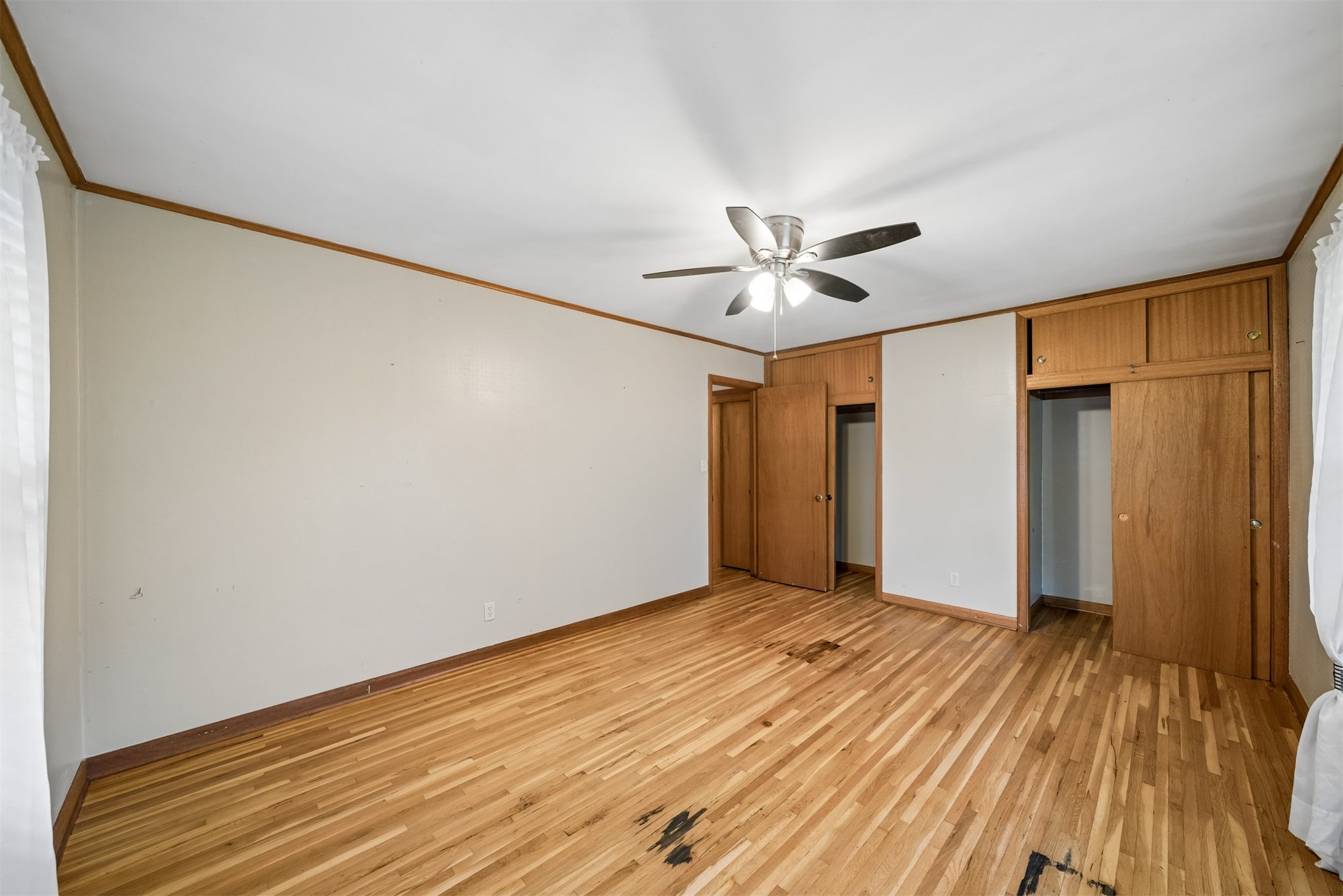 5414 S Madison Avenue Property Photo 25