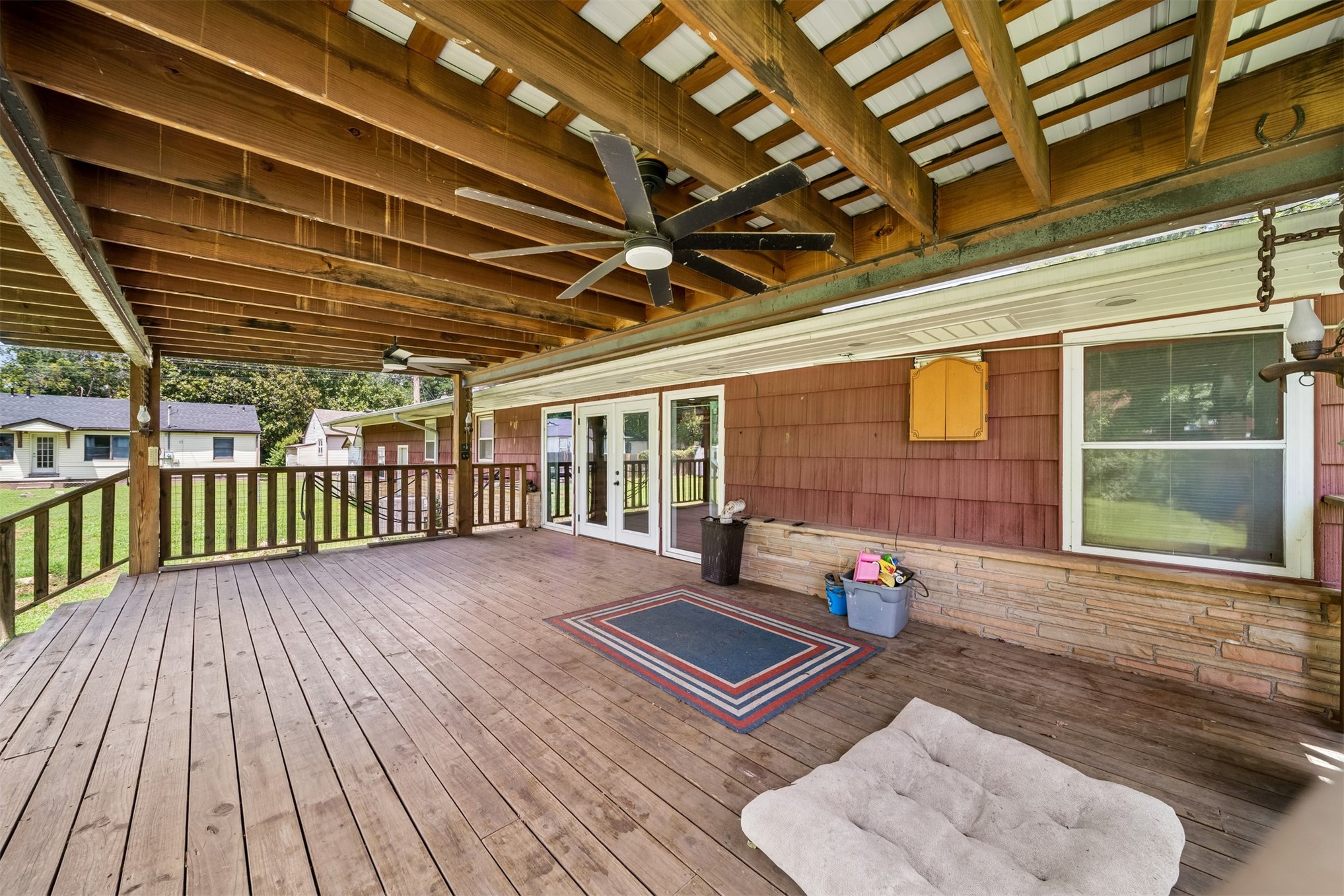 5414 S Madison Avenue Property Photo 28