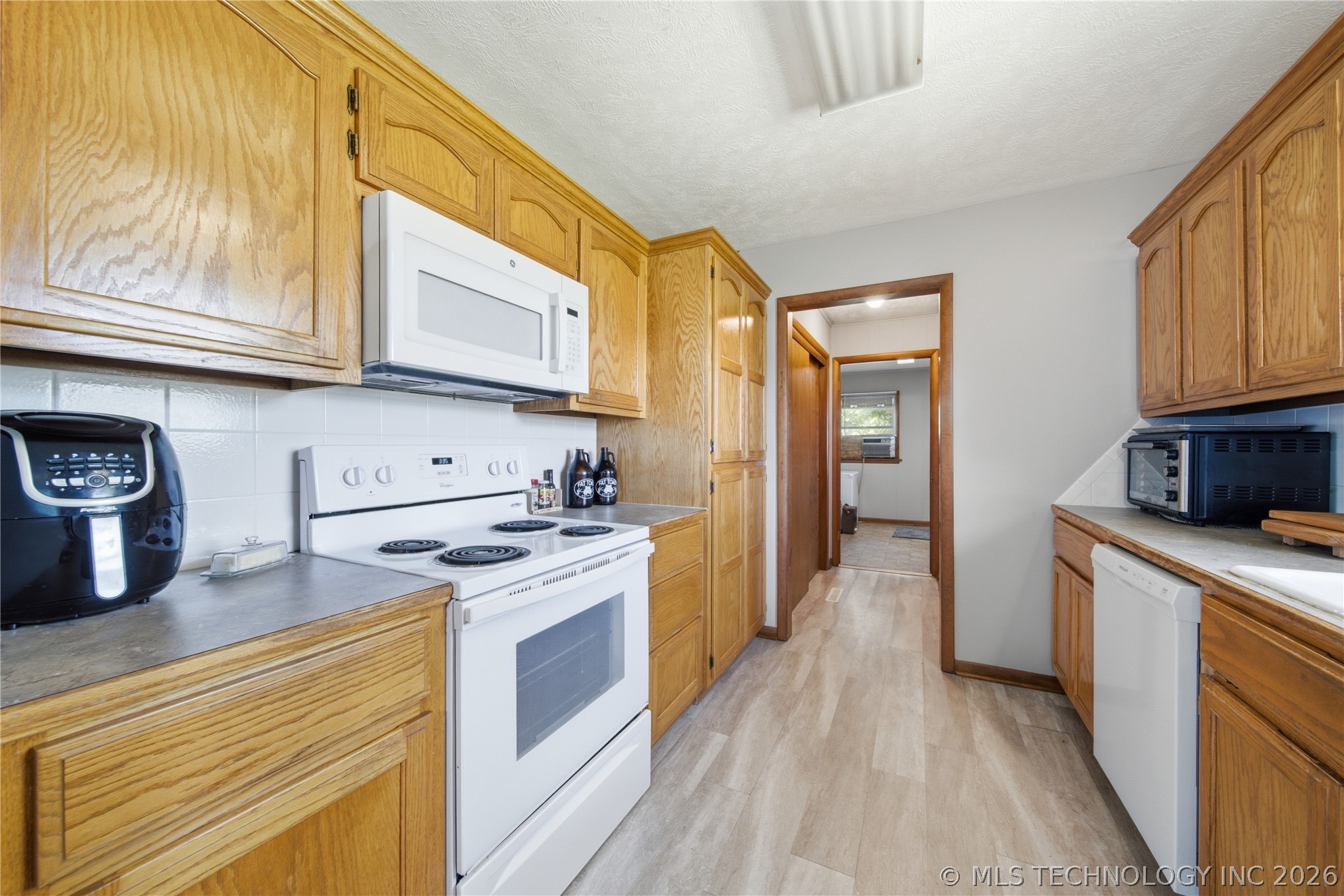 401 E 500 Property Photo 11
