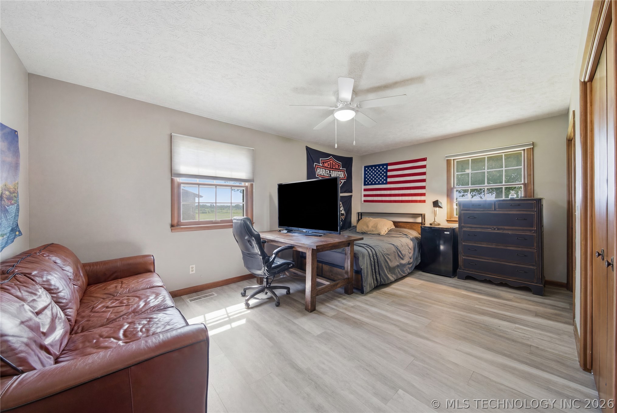 401 E 500 Property Photo 20