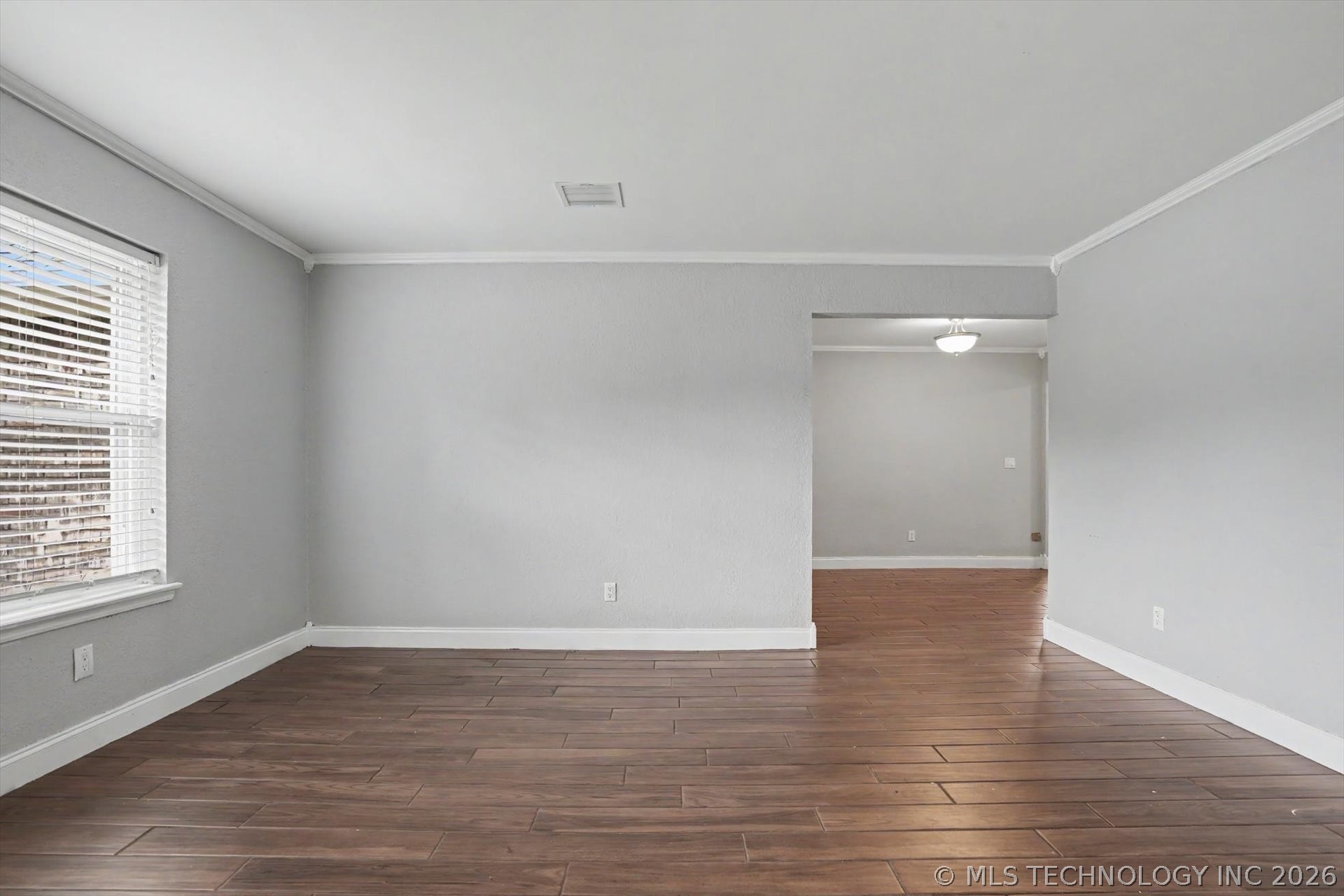 7321 S 73rd East Avenue Property Photo 5