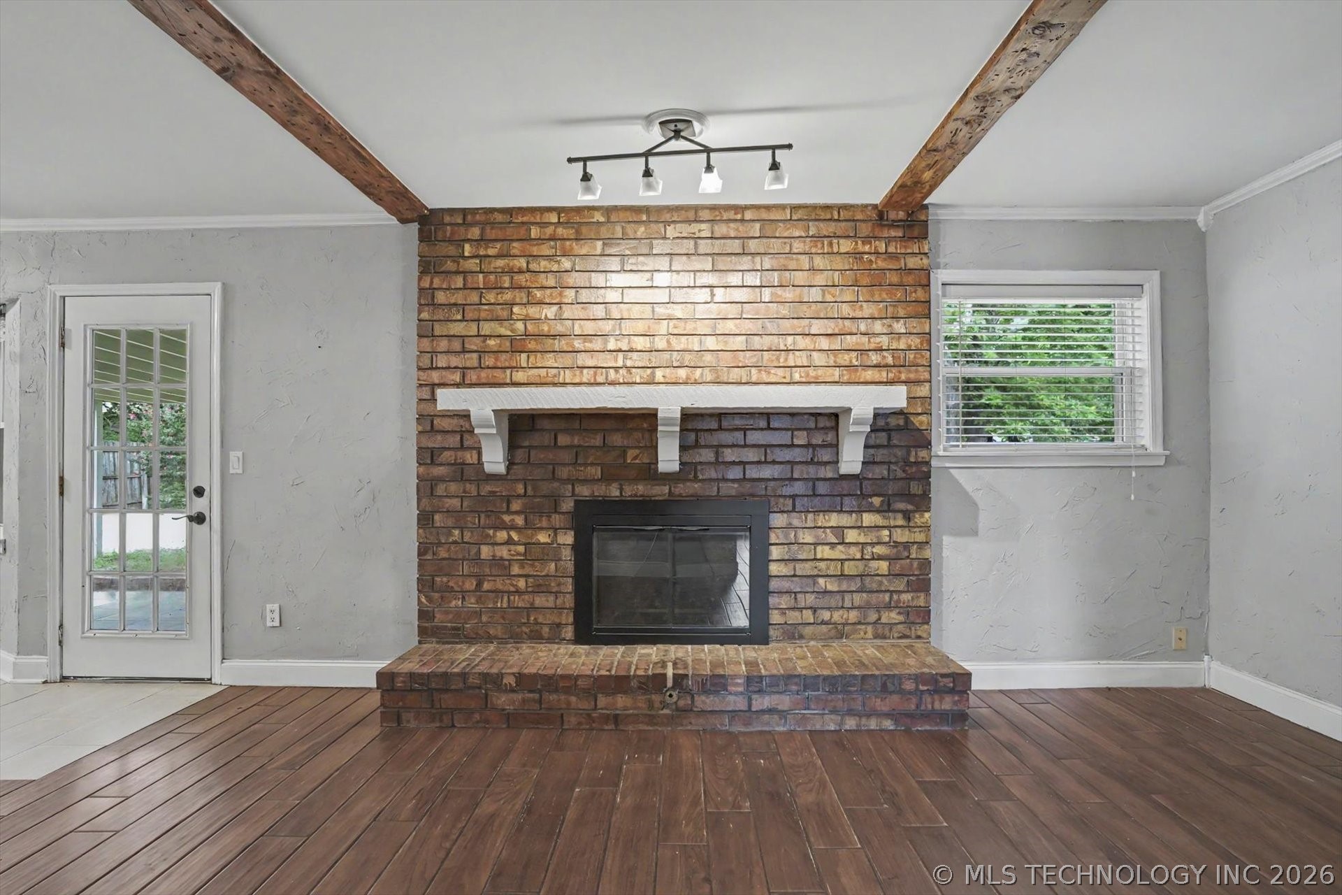 7321 S 73rd East Avenue Property Photo 14