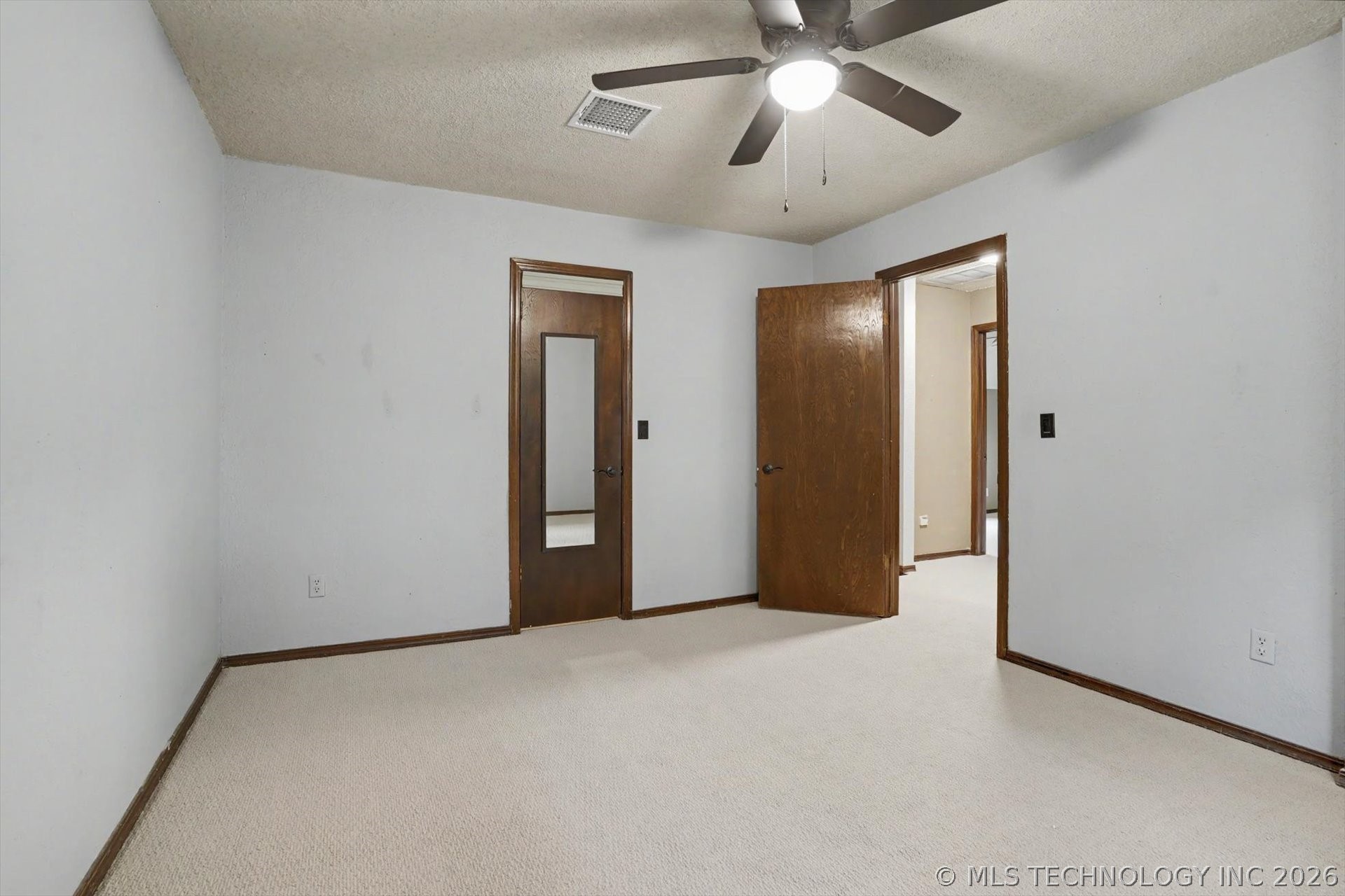 7321 S 73rd East Avenue Property Photo 33