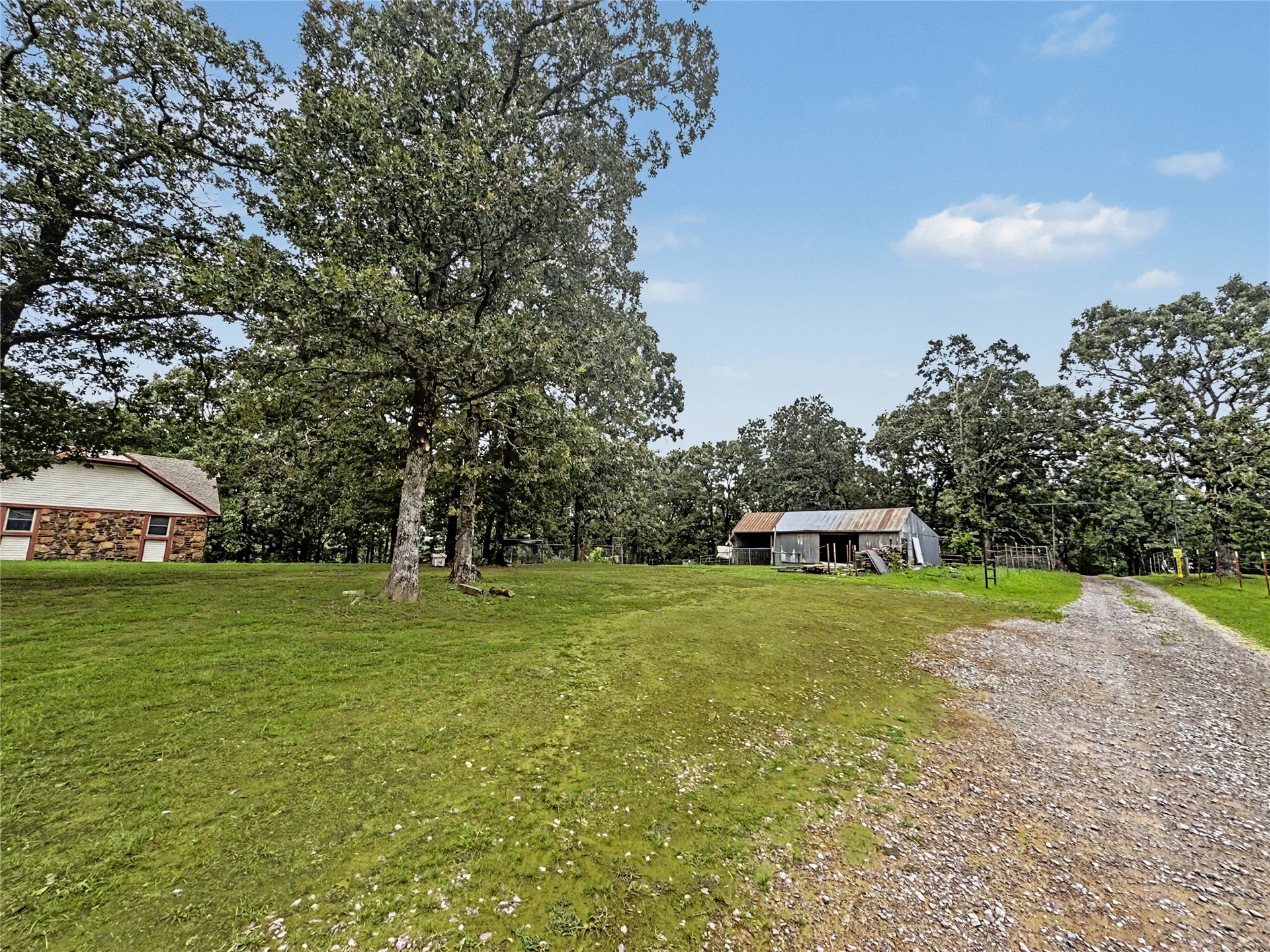 20472 S 494 Road Property Photo 8