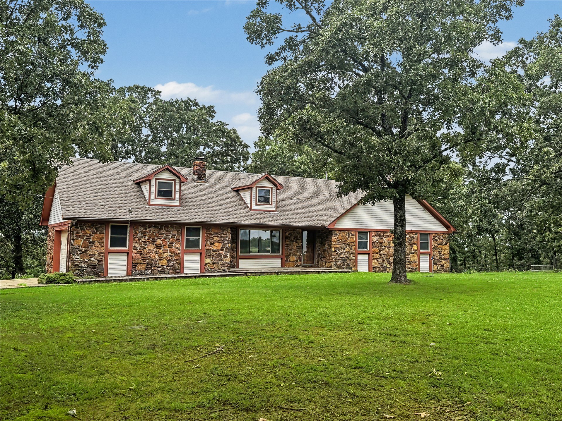 20472 S 494 Road Property Photo 13