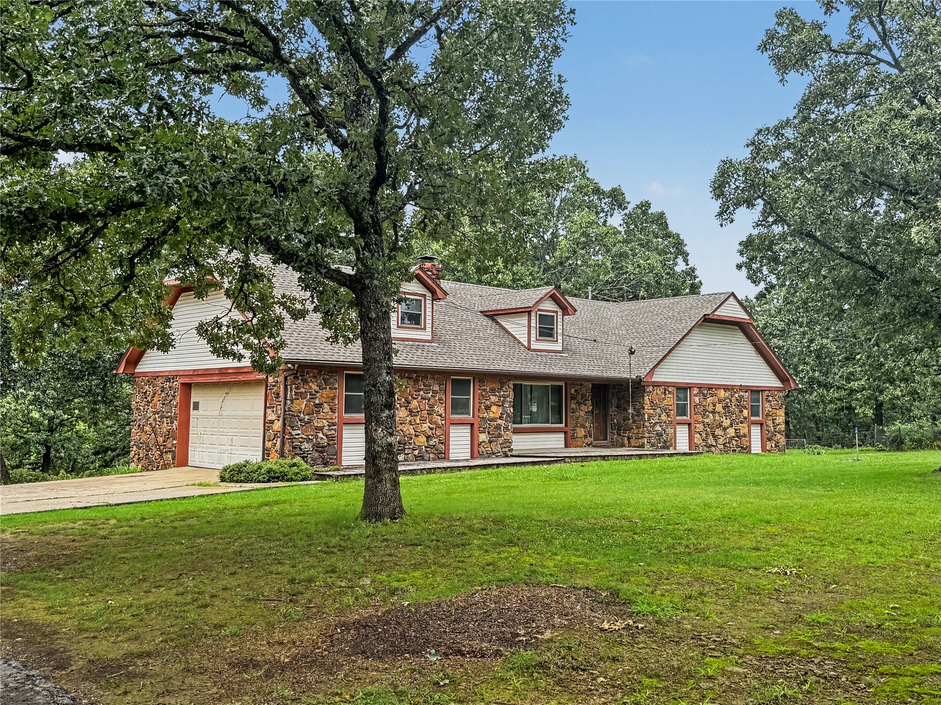 20472 S 494 Road Property Photo 14