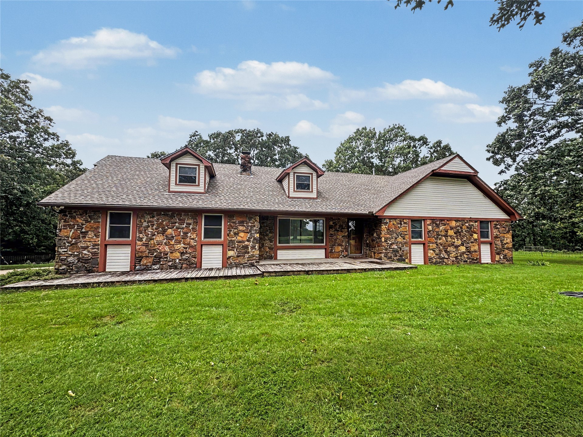 20472 S 494 Road Property Photo 15