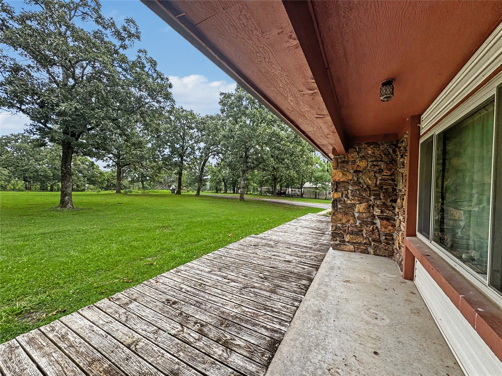20472 S 494 Road Property Photo 23