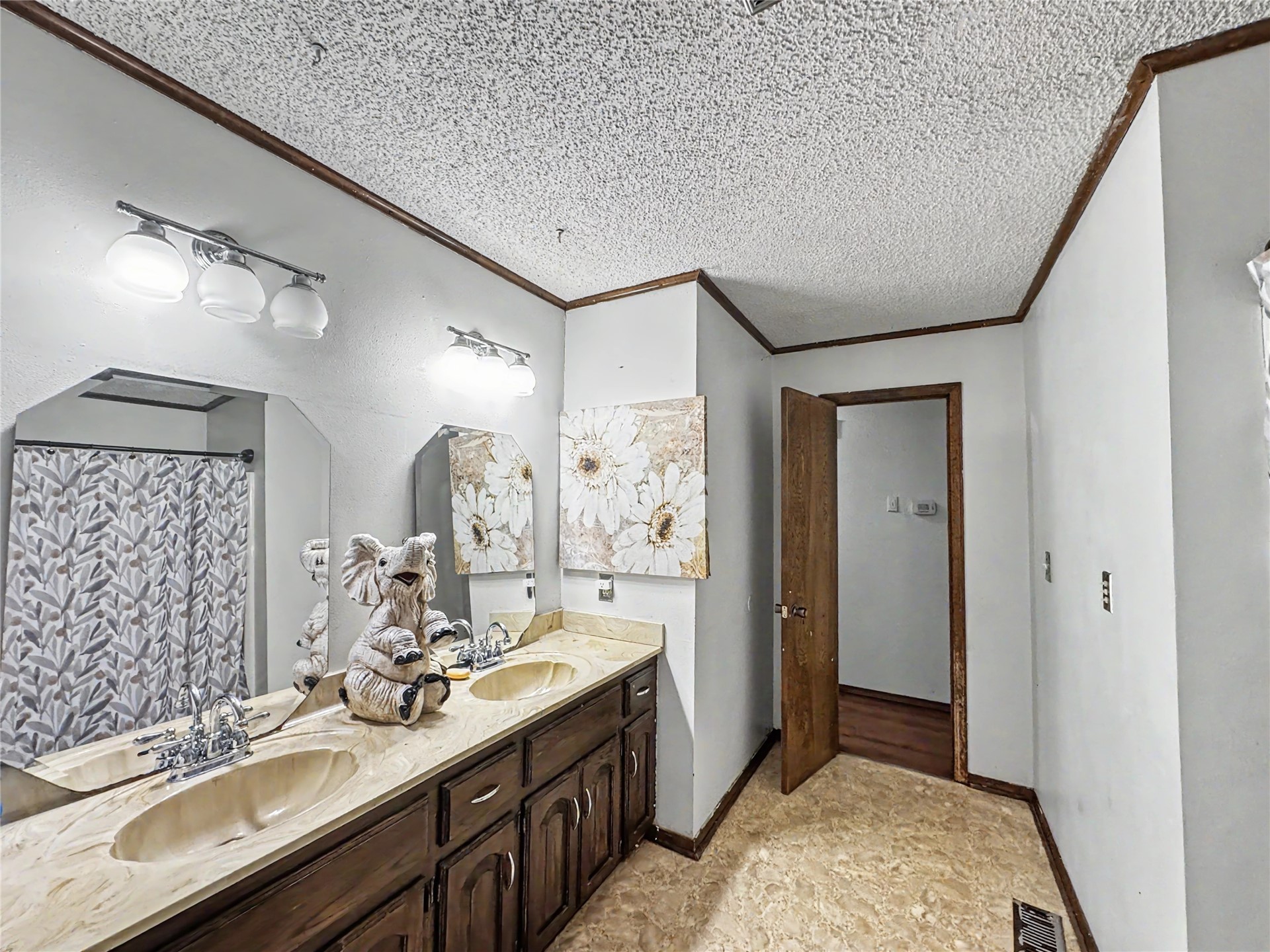 20472 S 494 Road Property Photo 51
