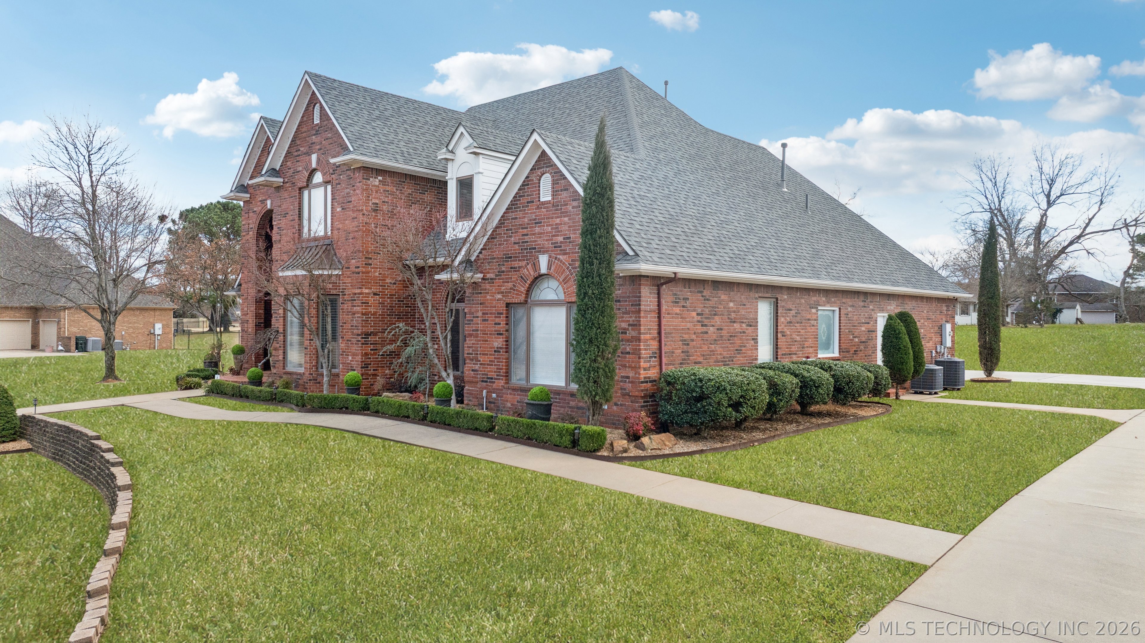 3423 River Bend Road Property Photo 5